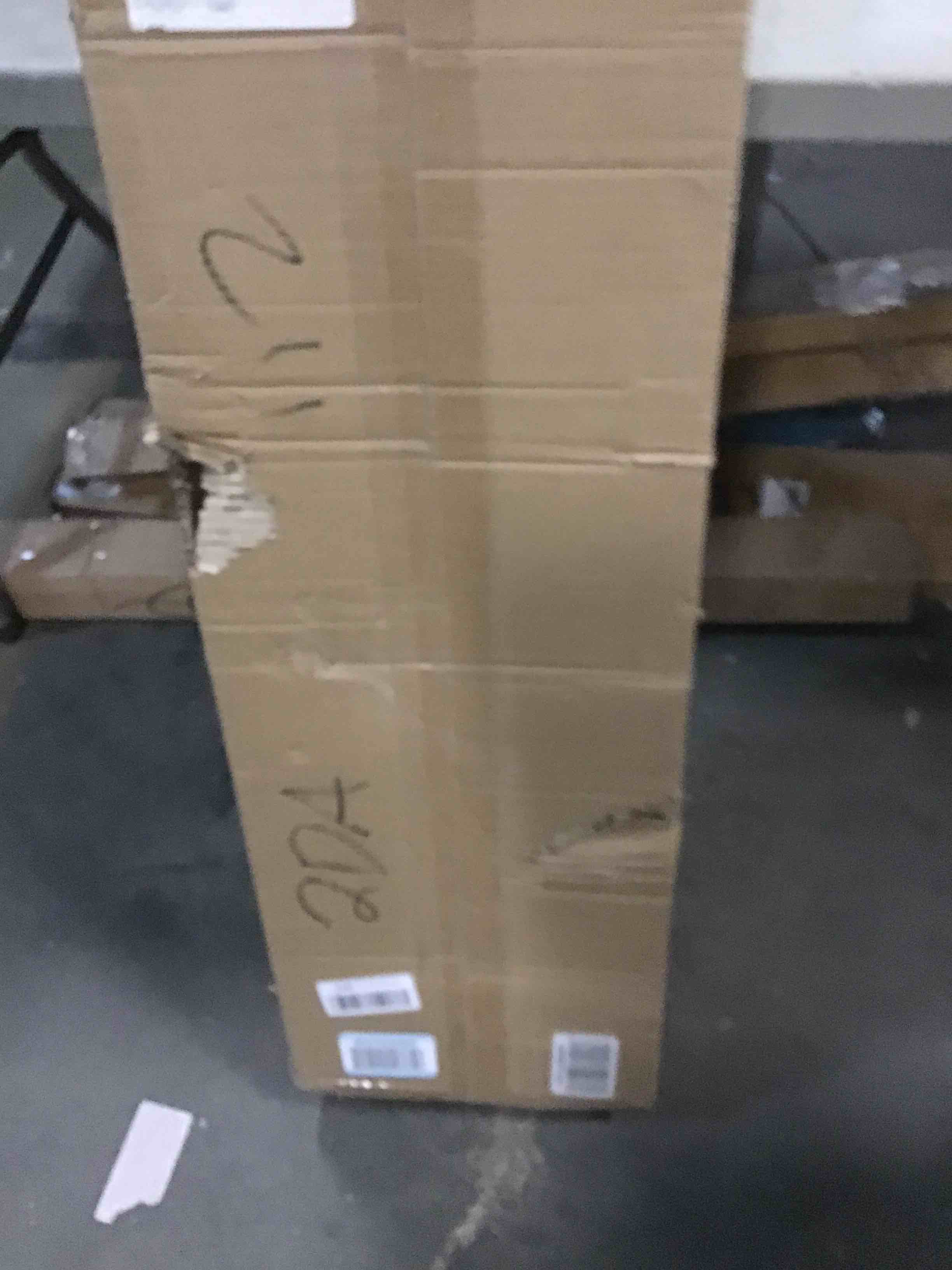 https://s3.amazonaws.com/lotting-images-prod/bidfta/PPE2233965_1737721620580.jpeg