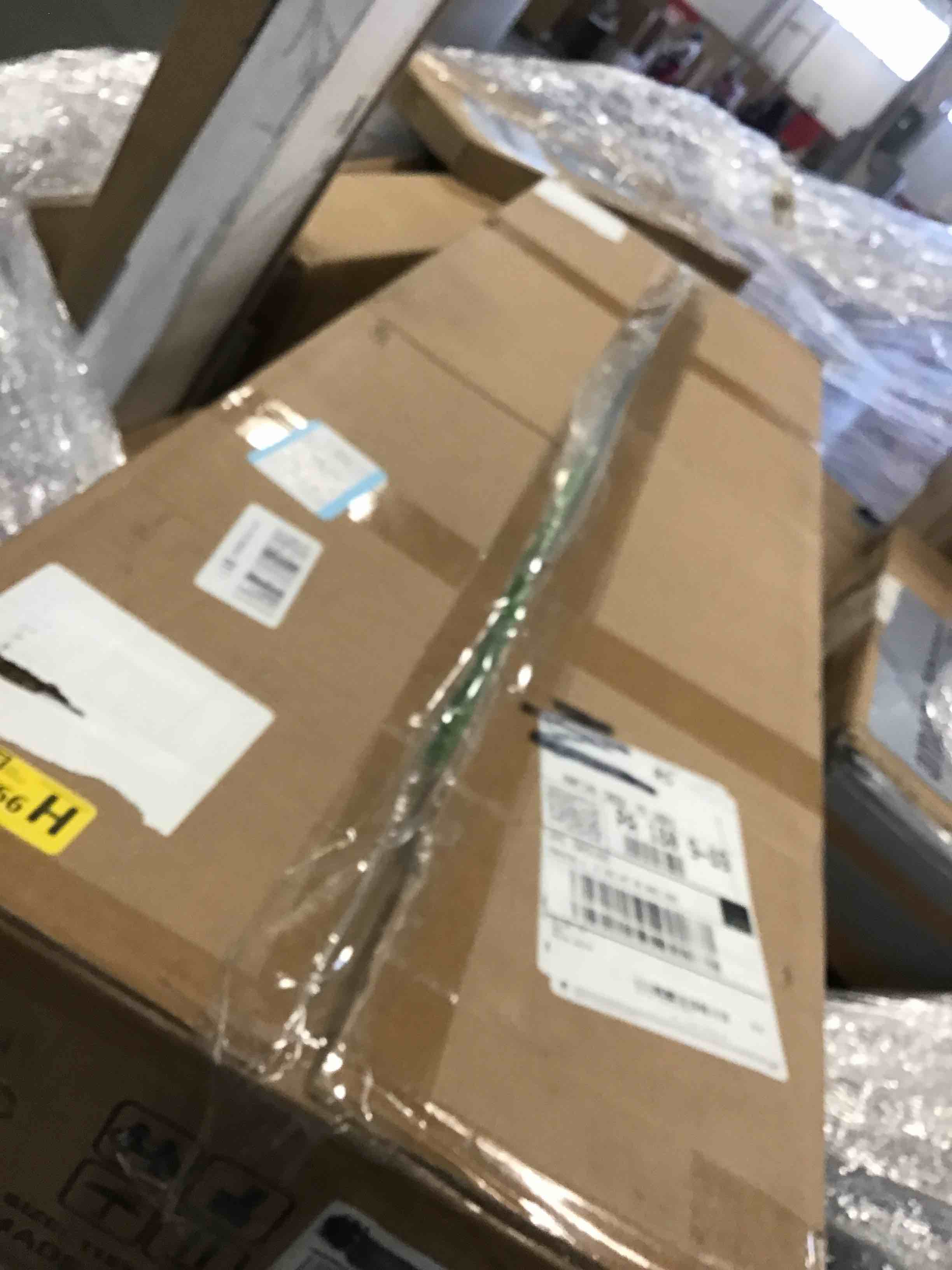 https://s3.amazonaws.com/lotting-images-prod/bidfta/PPE2234282_1737747563783.jpeg