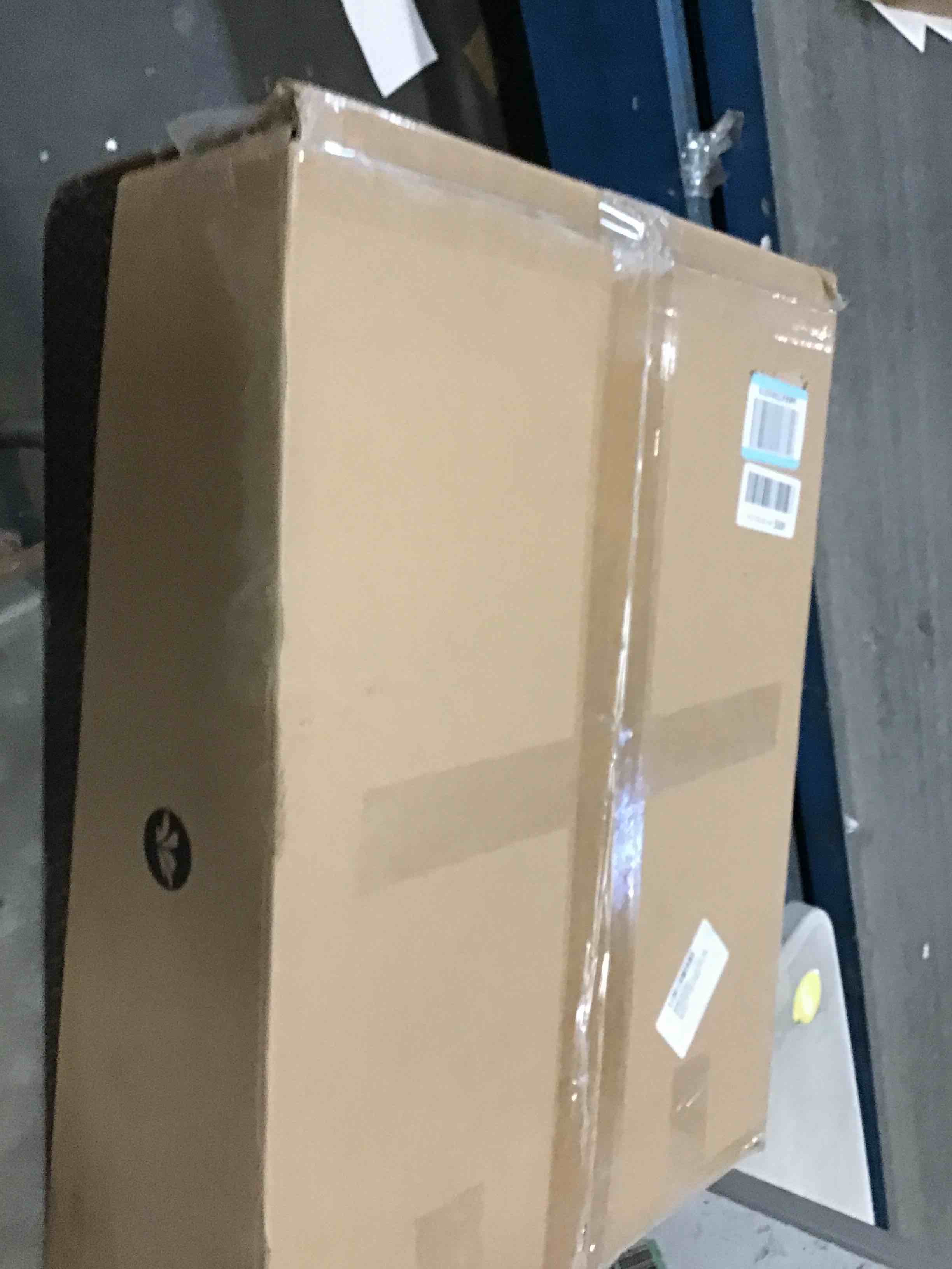 https://s3.amazonaws.com/lotting-images-prod/bidfta/PPE2234314_1737751954877.jpeg