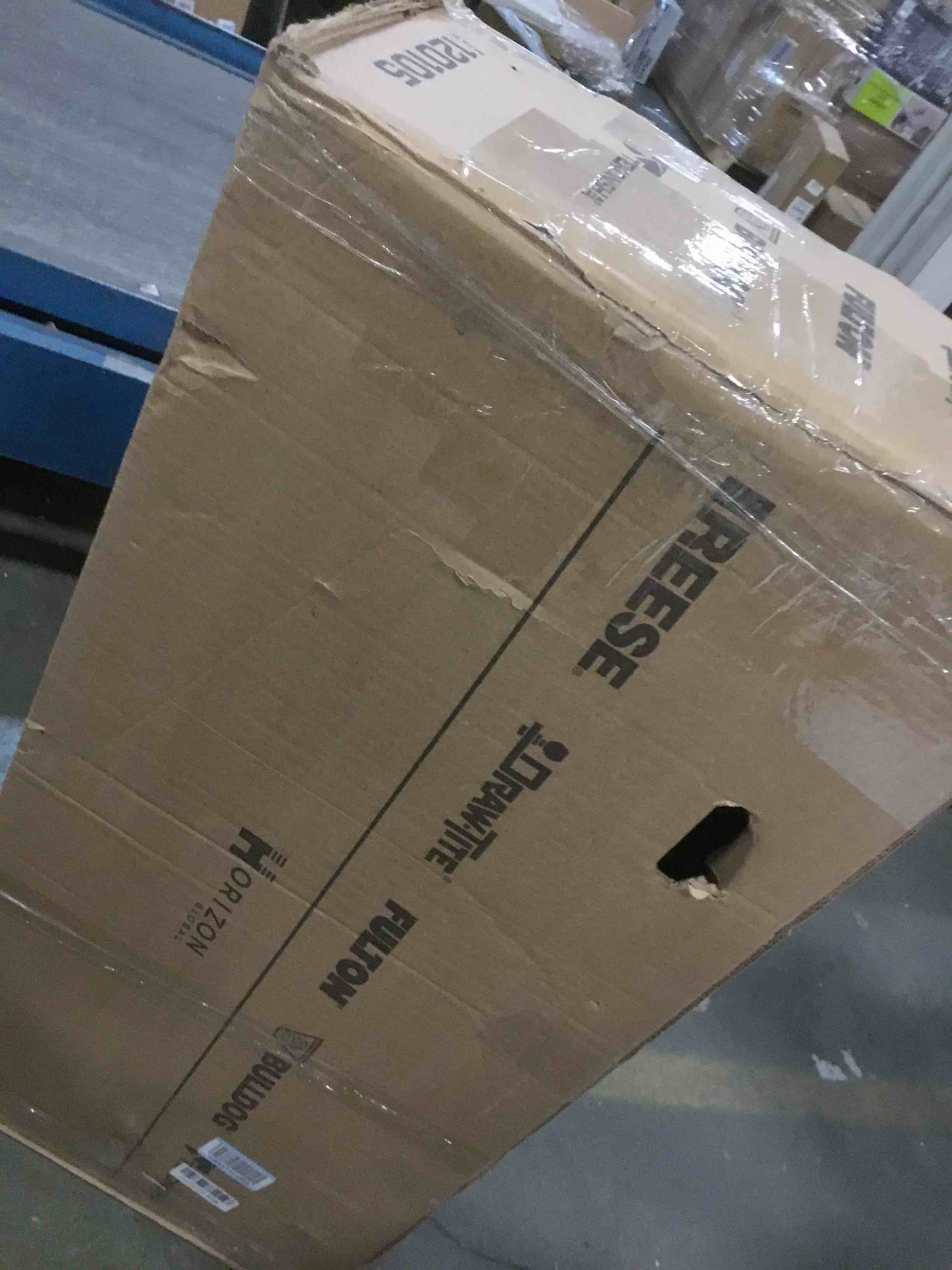 https://s3.amazonaws.com/lotting-images-prod/bidfta/PPE2234342_1737981080286.jpeg