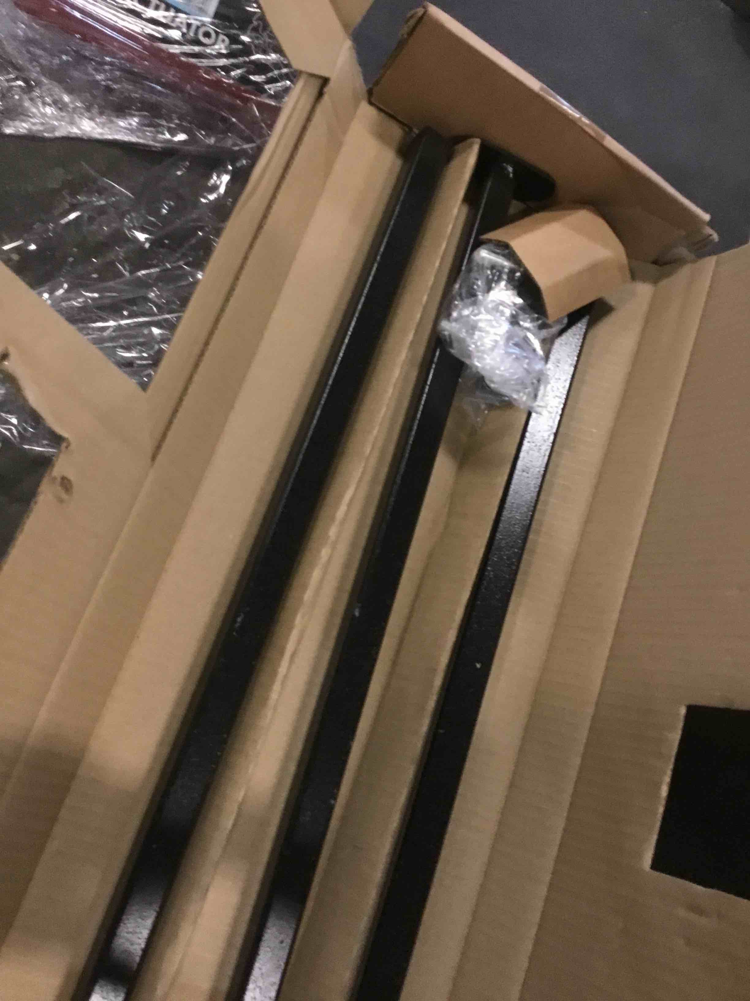 https://s3.amazonaws.com/lotting-images-prod/bidfta/PPE2234401_1737987572591.jpeg