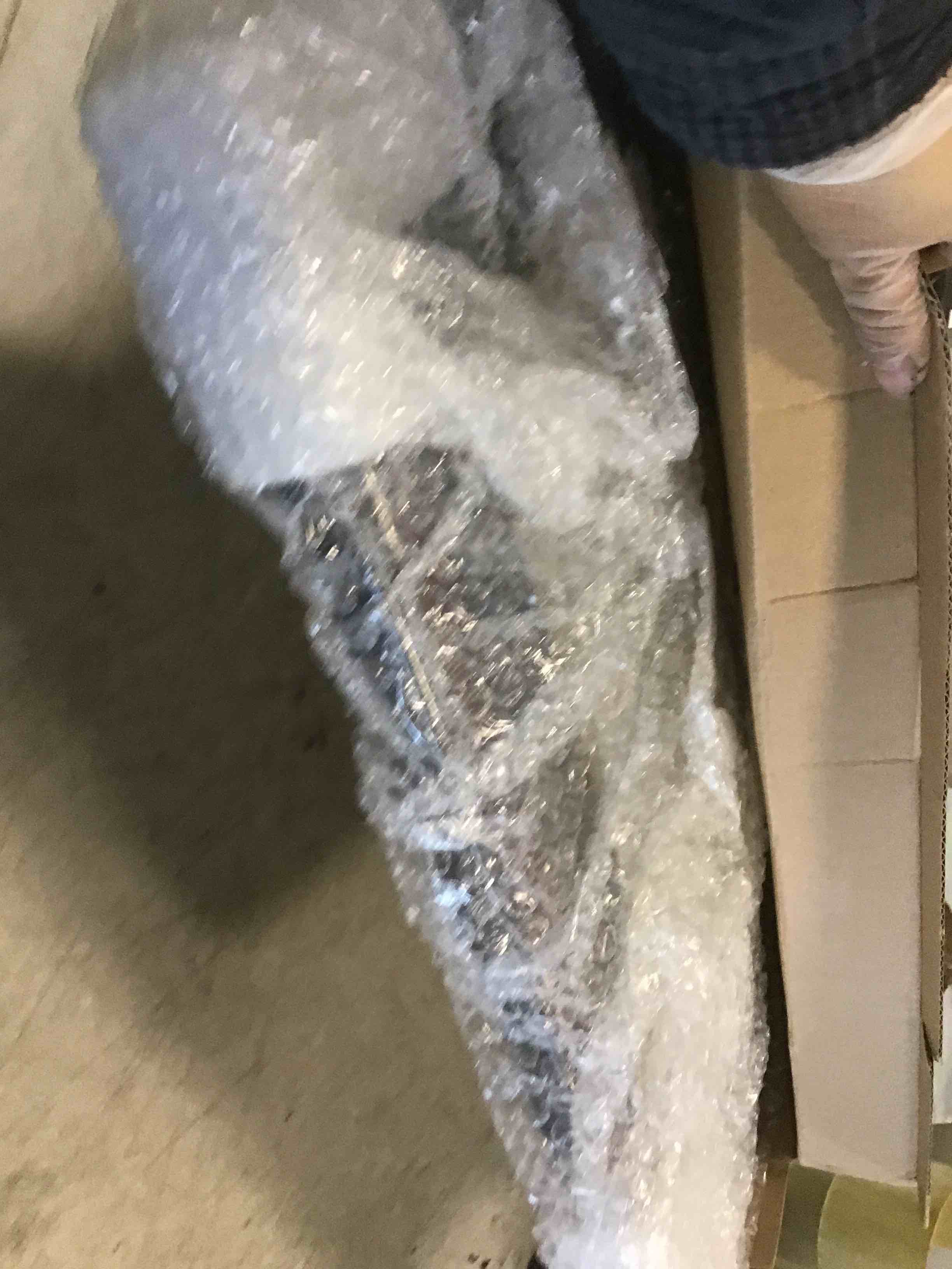 https://s3.amazonaws.com/lotting-images-prod/bidfta/PPE2234975_1738079688575.jpeg