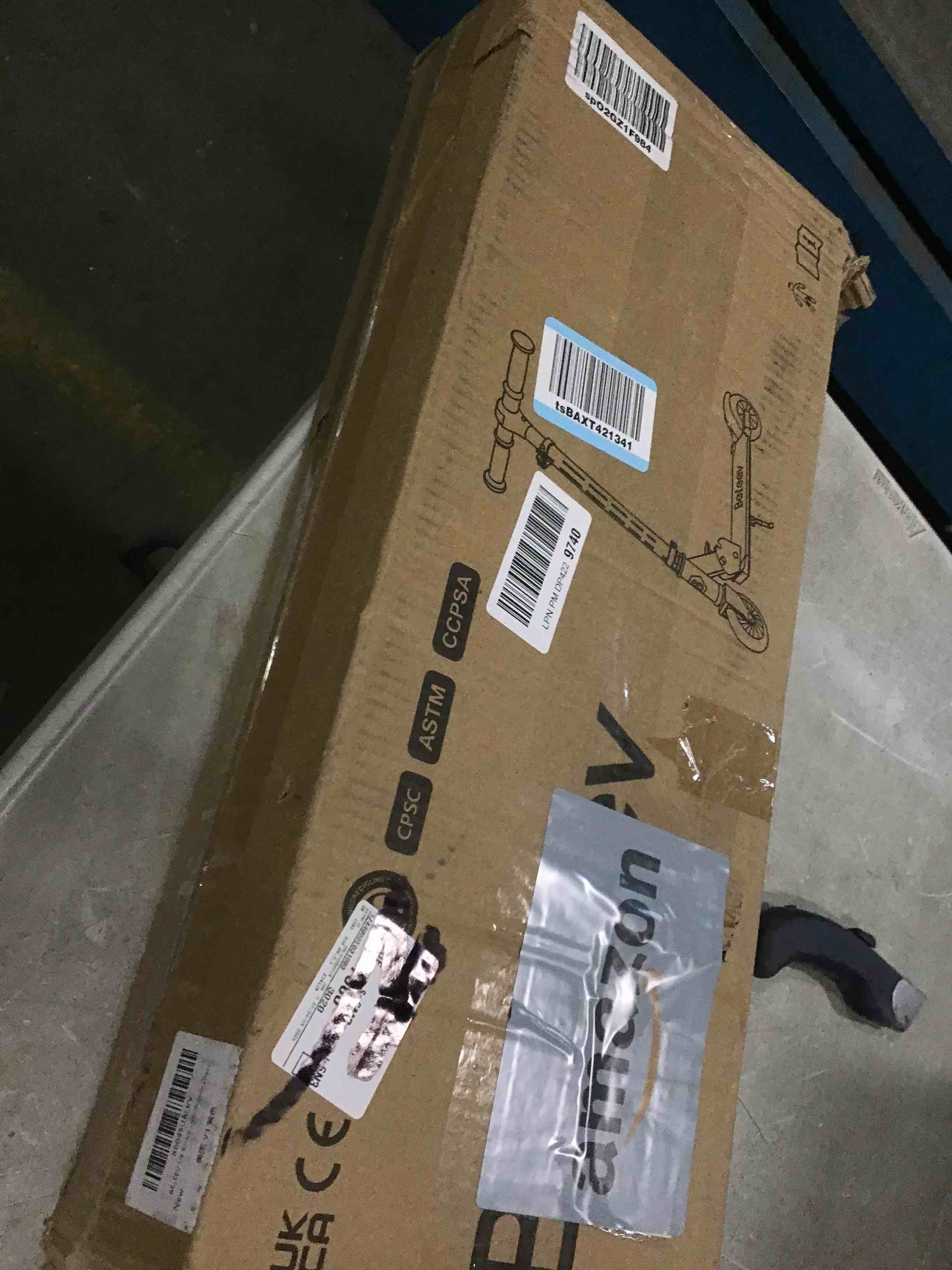 https://s3.amazonaws.com/lotting-images-prod/bidfta/PPE2235744_1738244155037.jpeg