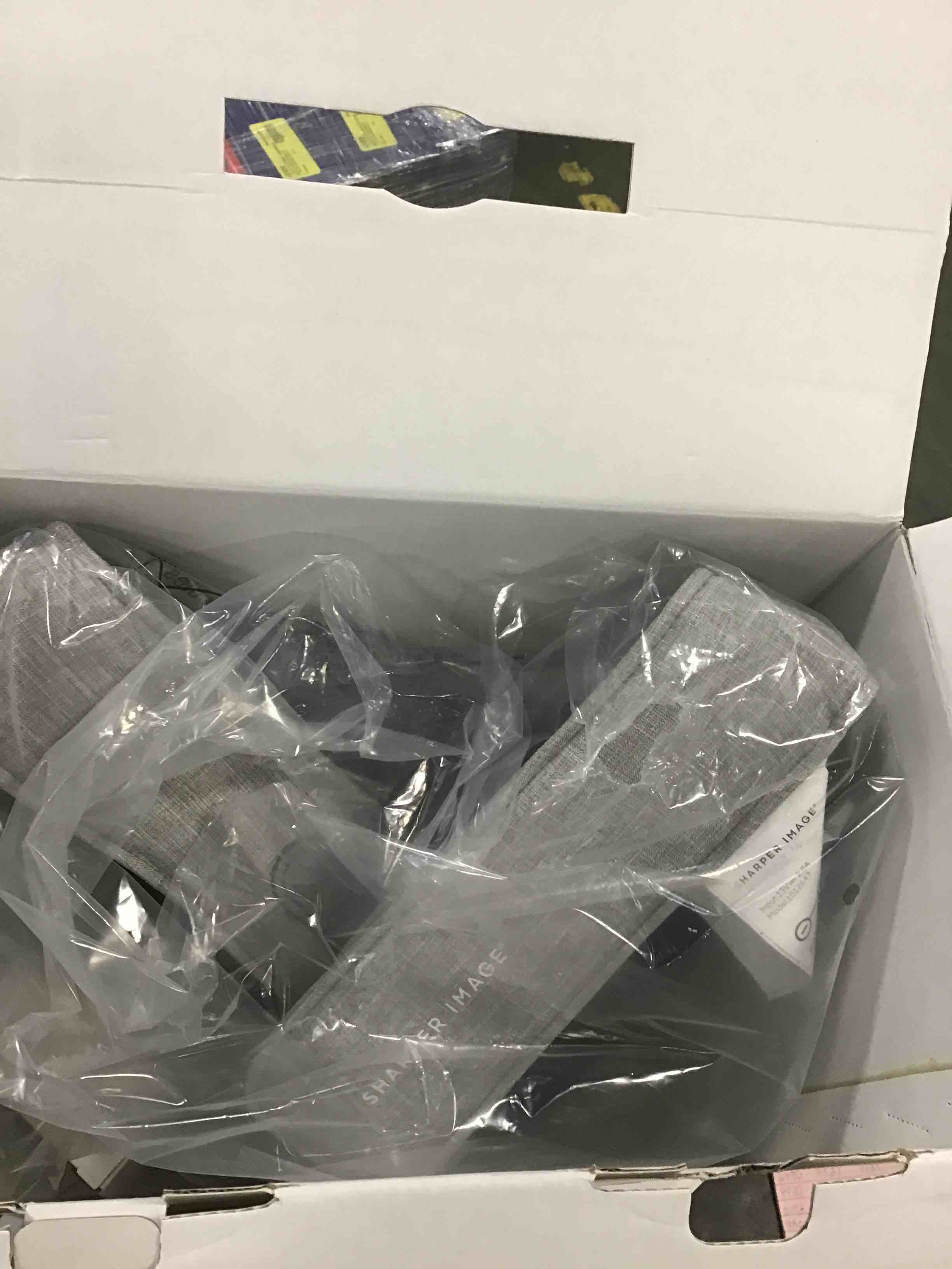 https://s3.amazonaws.com/lotting-images-prod/bidfta/PPE2236171_1738269186285.jpeg