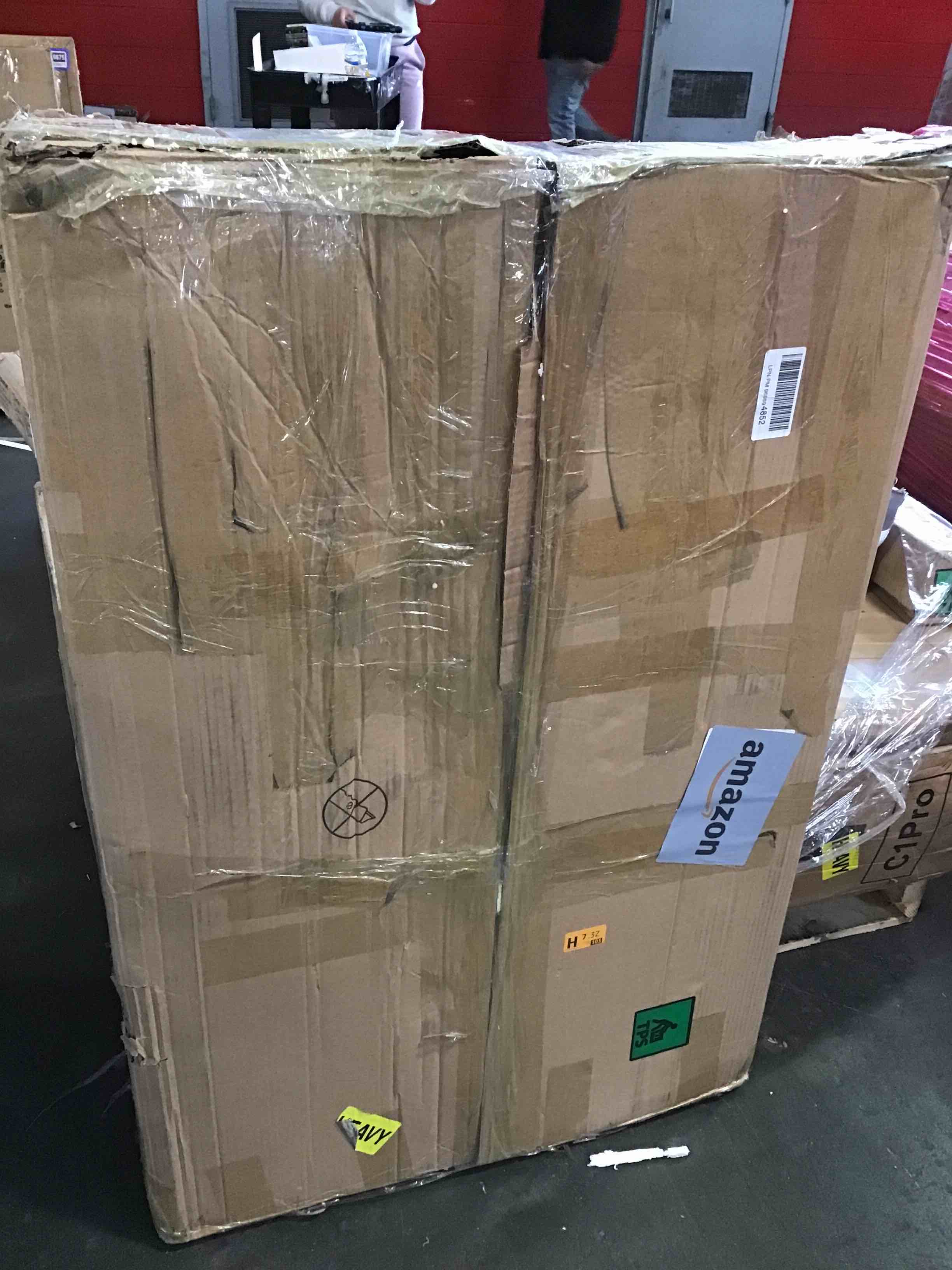 https://s3.amazonaws.com/lotting-images-prod/bidfta/PPE2236678_1738703302684.jpeg