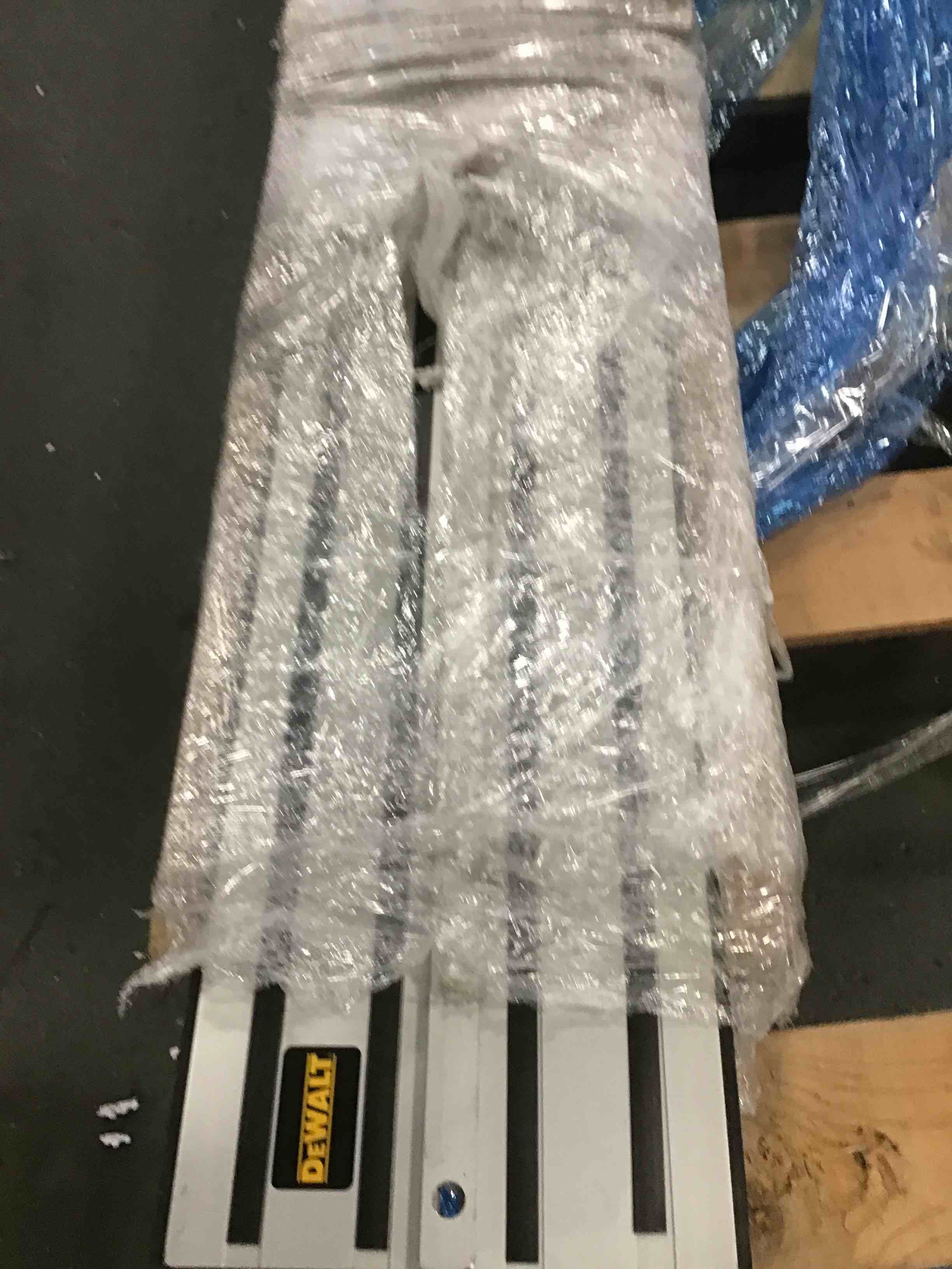 https://s3.amazonaws.com/lotting-images-prod/bidfta/PPE2237615_1739544002878.jpeg