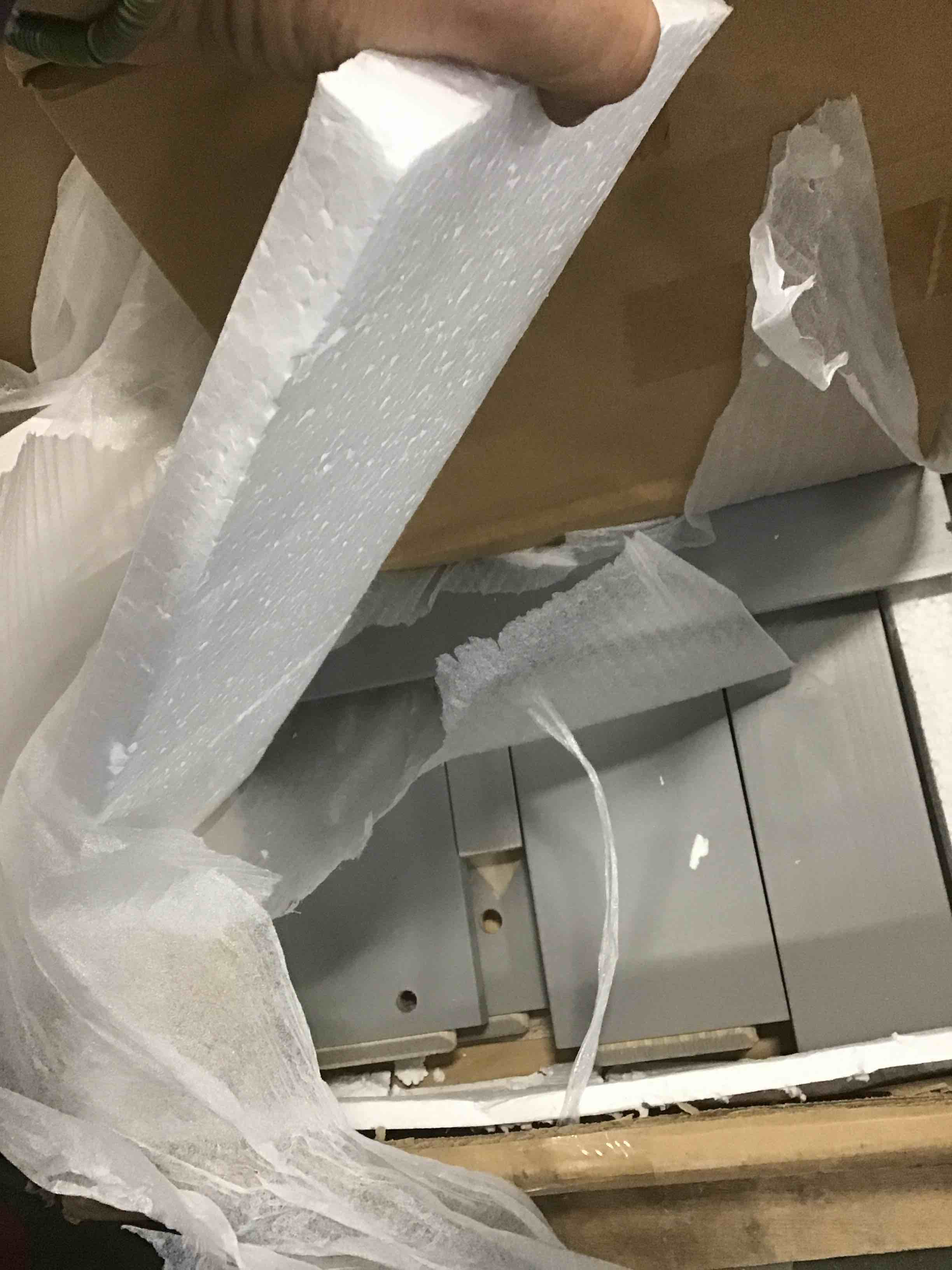 https://s3.amazonaws.com/lotting-images-prod/bidfta/PPE2237761_1739803249613.jpeg