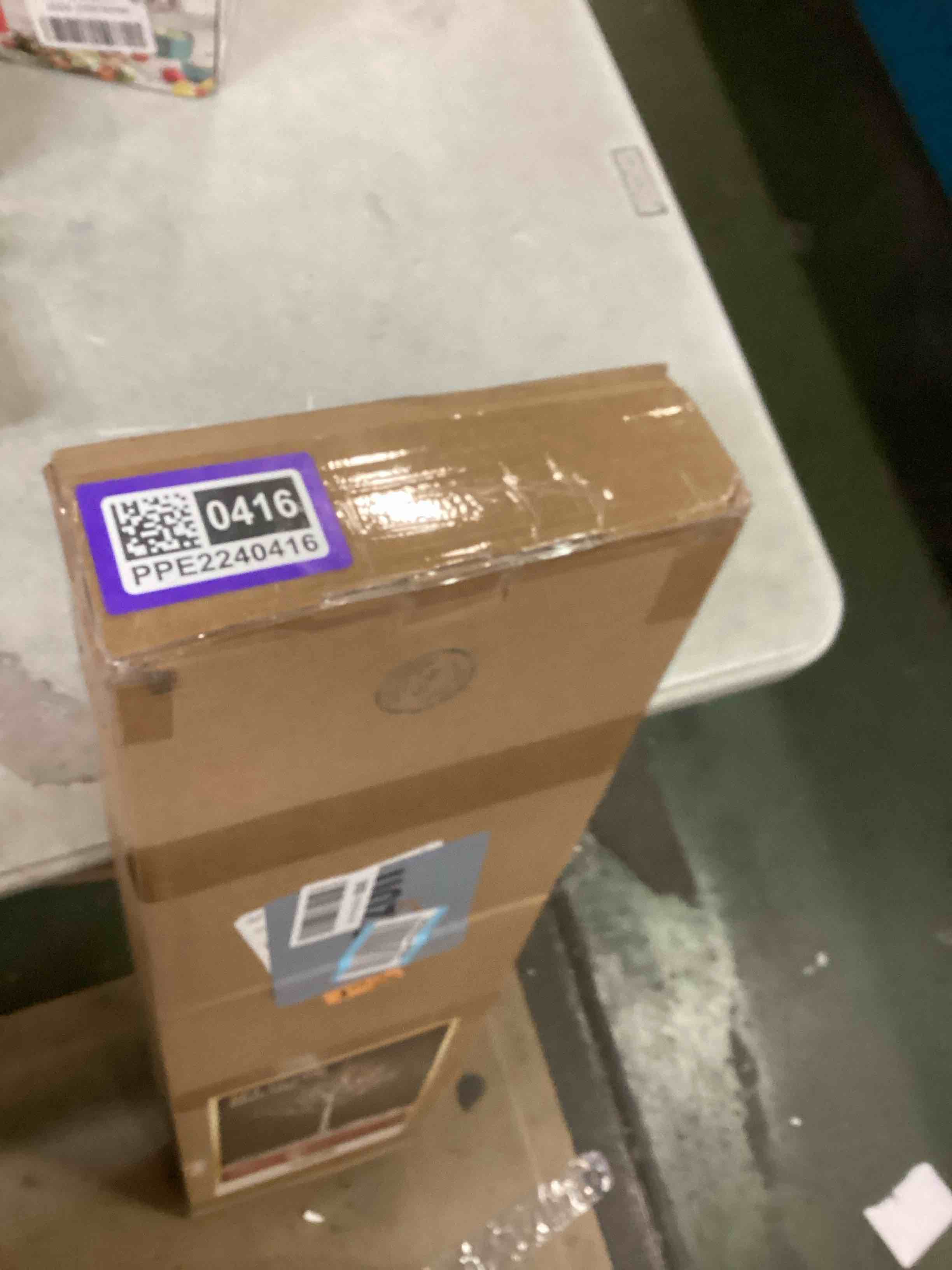 https://s3.amazonaws.com/lotting-images-prod/bidfta/PPE2240416_1740423084908.jpeg