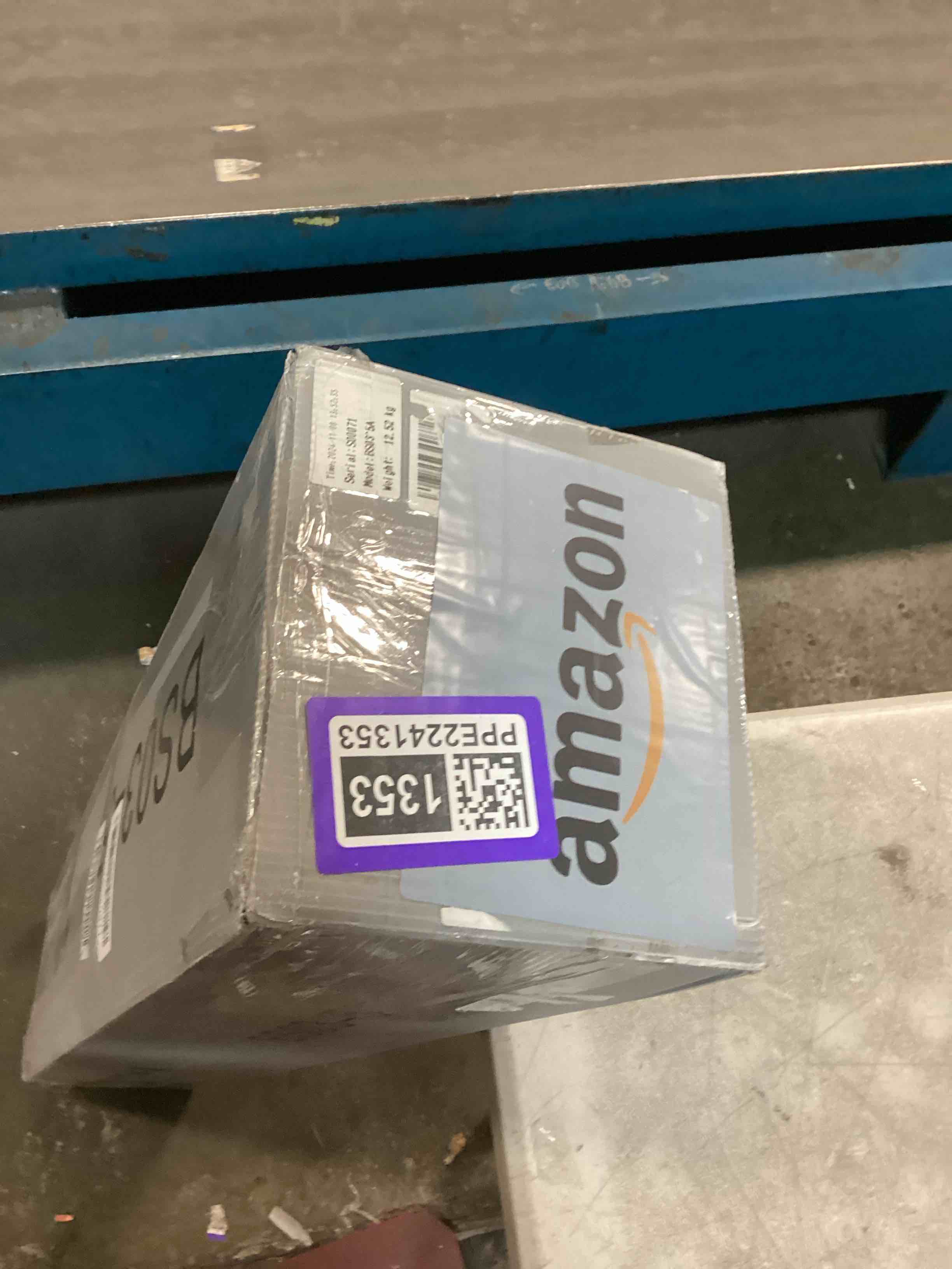 https://s3.amazonaws.com/lotting-images-prod/bidfta/PPE2241353_1741028694908.jpeg