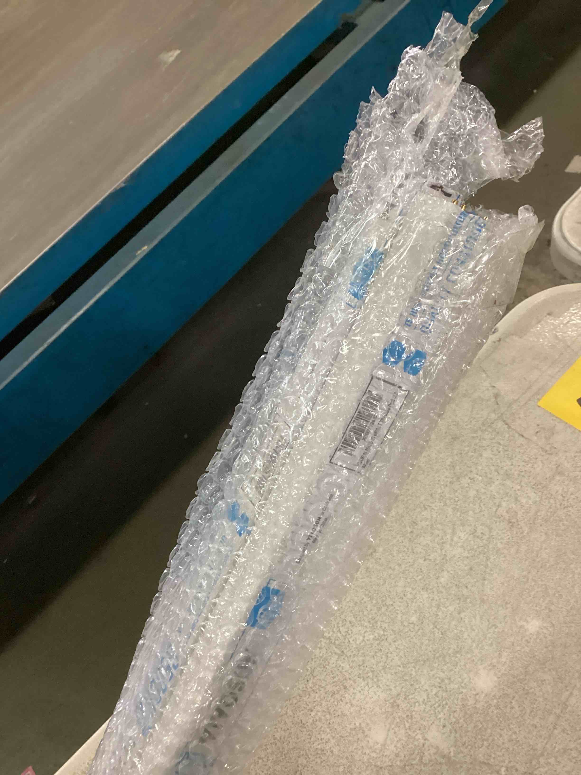 https://s3.amazonaws.com/lotting-images-prod/bidfta/PPE2242189_1738251750476.jpeg