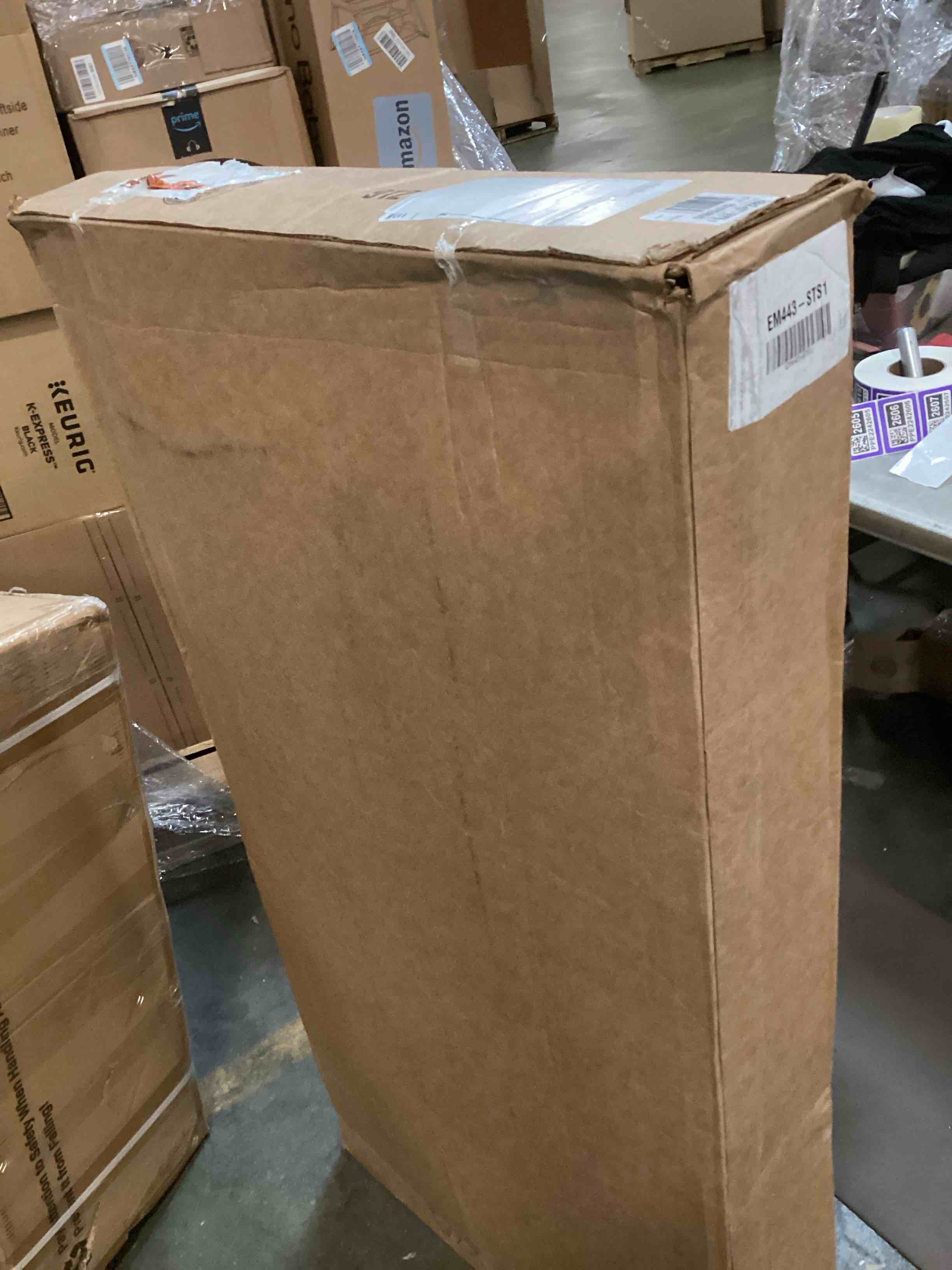 https://s3.amazonaws.com/lotting-images-prod/bidfta/PPE2242584_1738591587127.jpeg