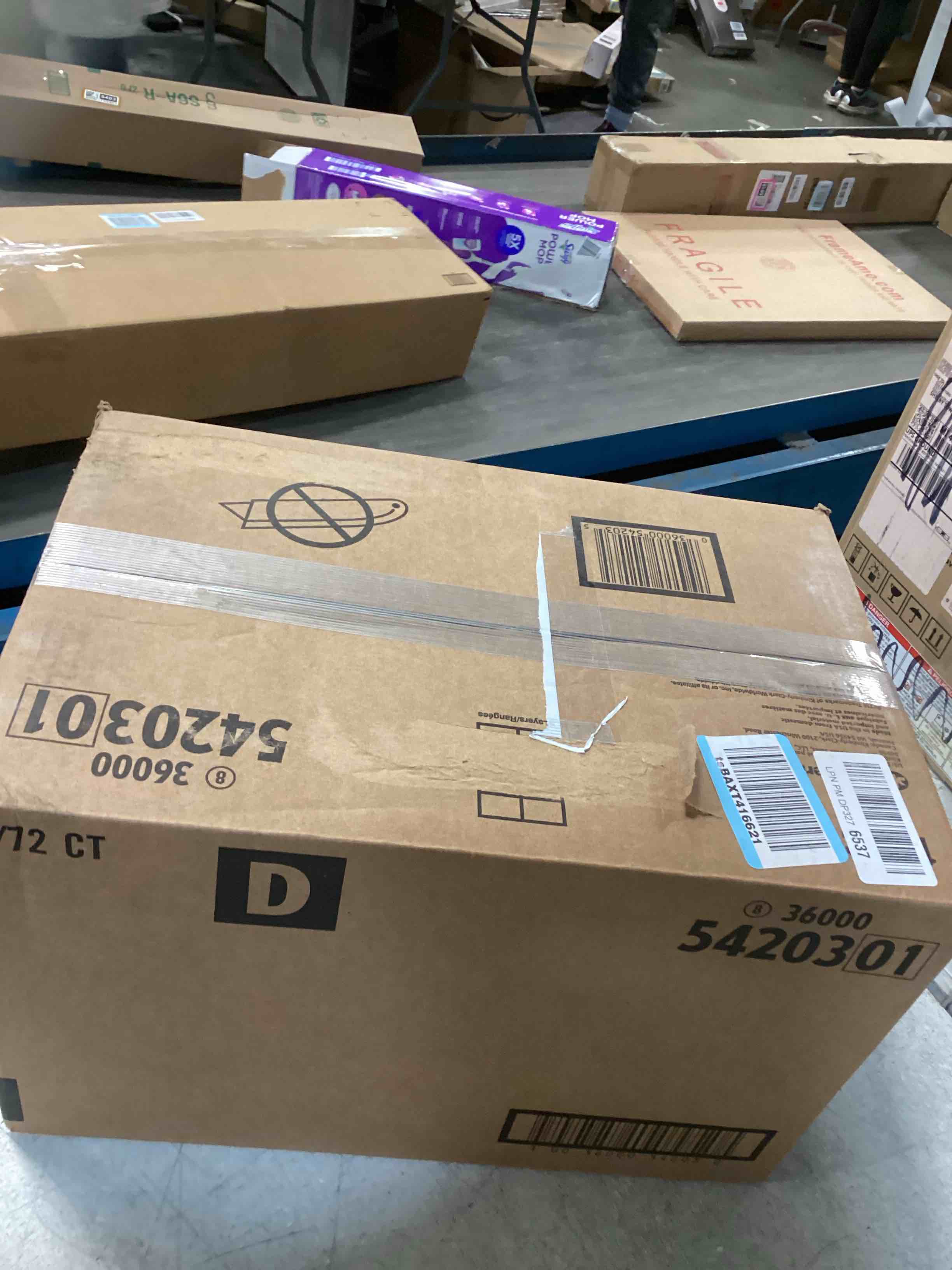 https://s3.amazonaws.com/lotting-images-prod/bidfta/PPE2242961_1738685859582.jpeg