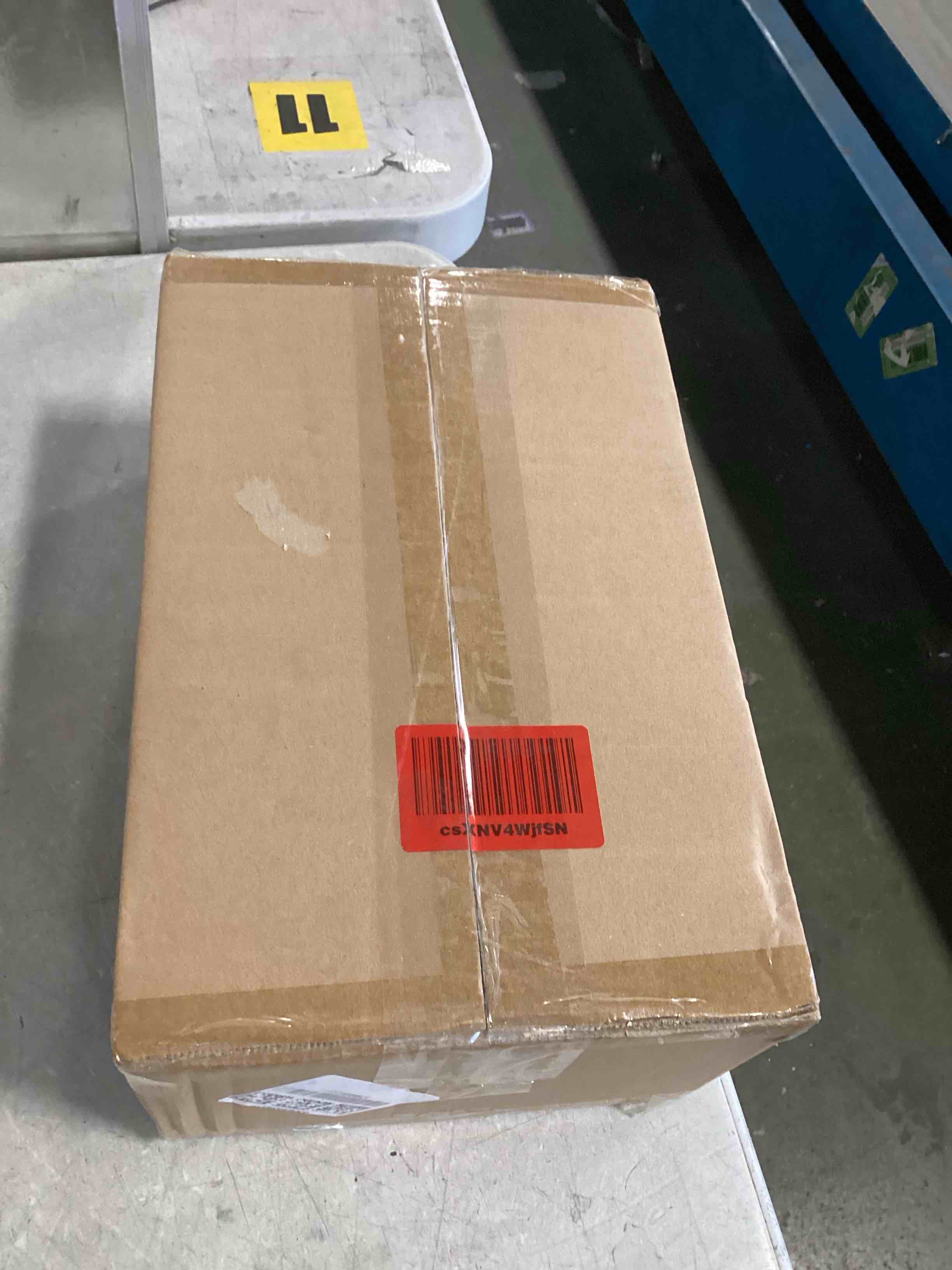 https://s3.amazonaws.com/lotting-images-prod/bidfta/PPE2244049_1738953404424.jpeg