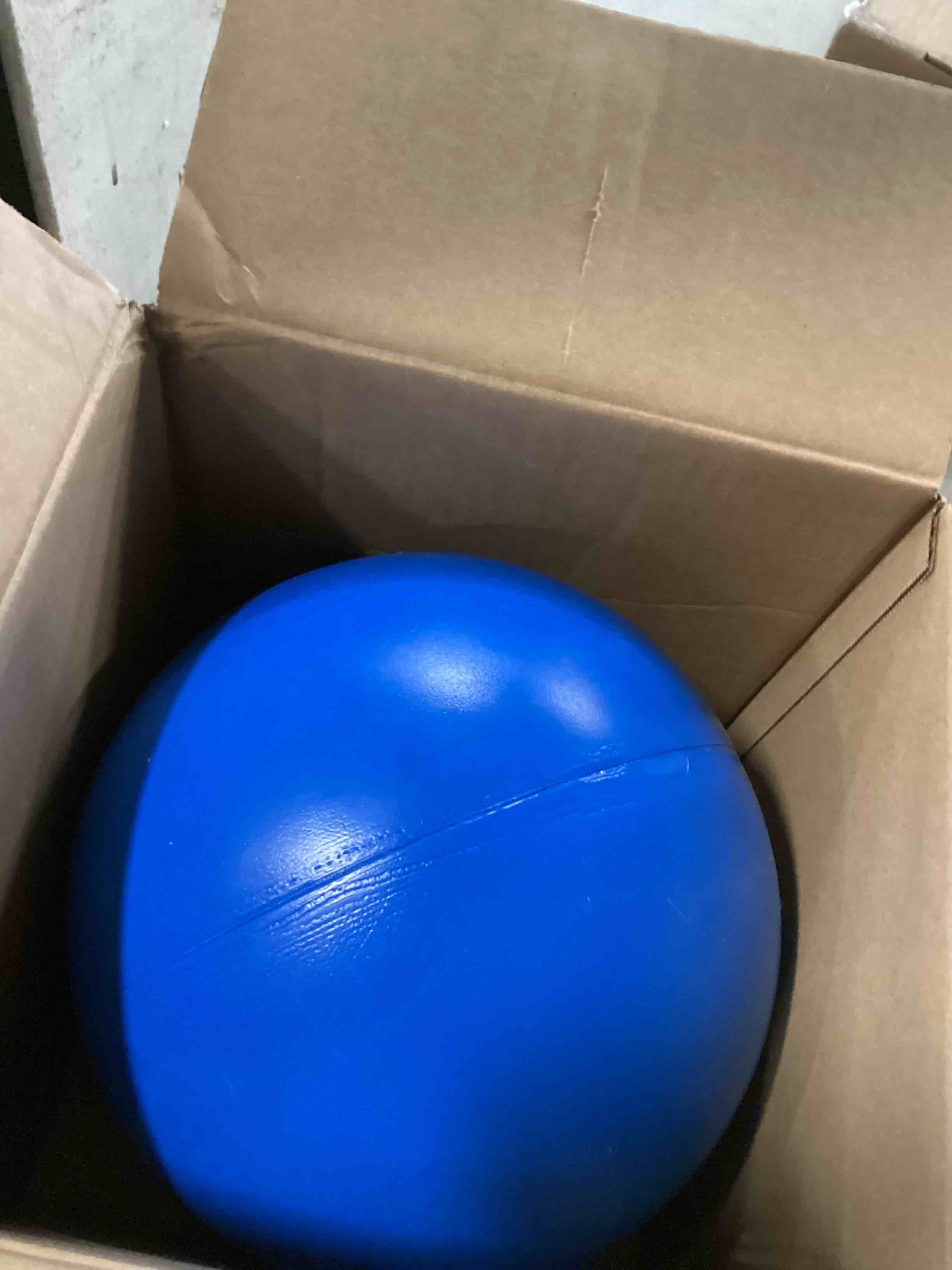 https://s3.amazonaws.com/lotting-images-prod/bidfta/PPE2244233_1739205122475.jpeg
