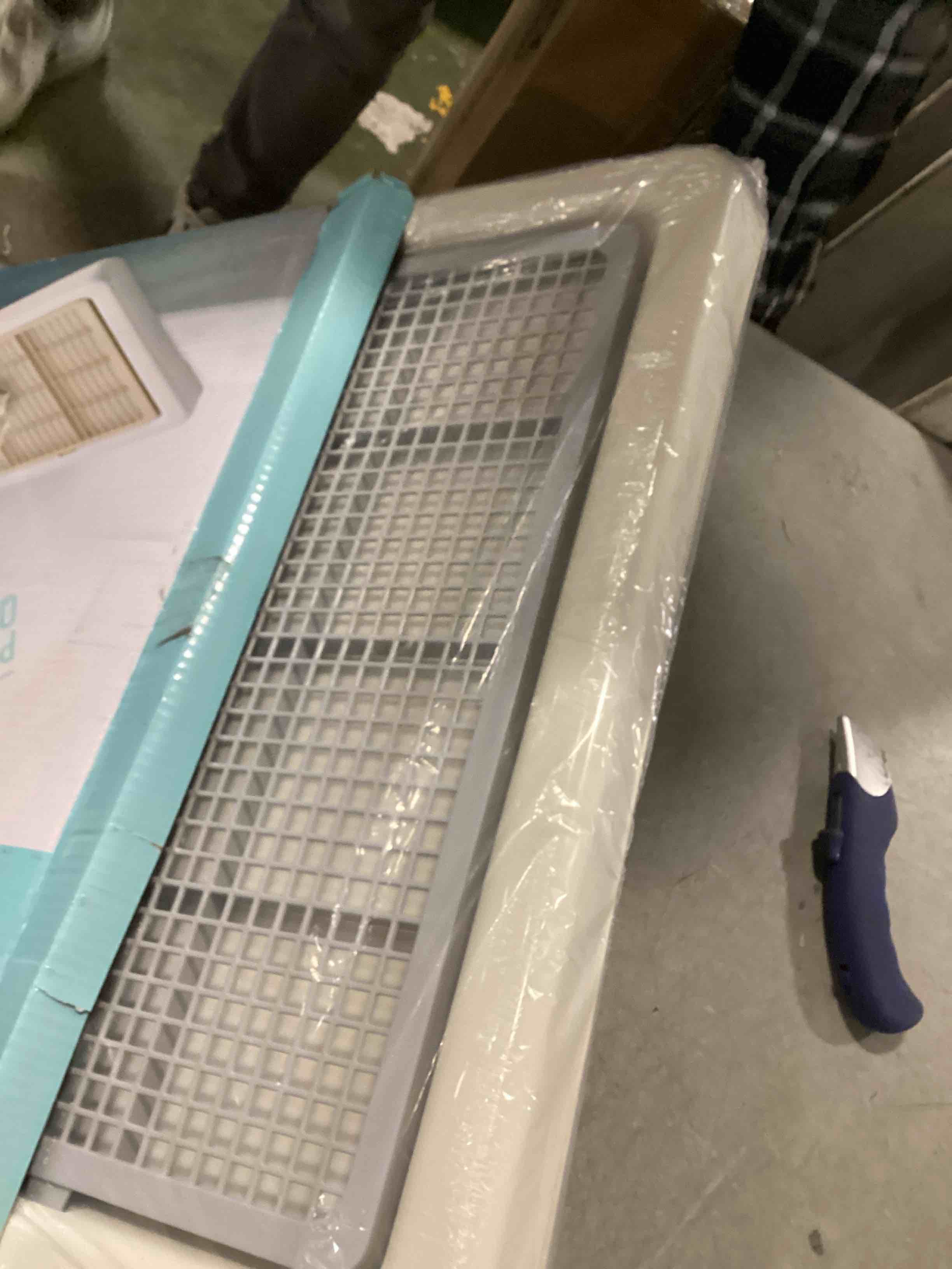 https://s3.amazonaws.com/lotting-images-prod/bidfta/PPE2244301_1739213848790.jpeg
