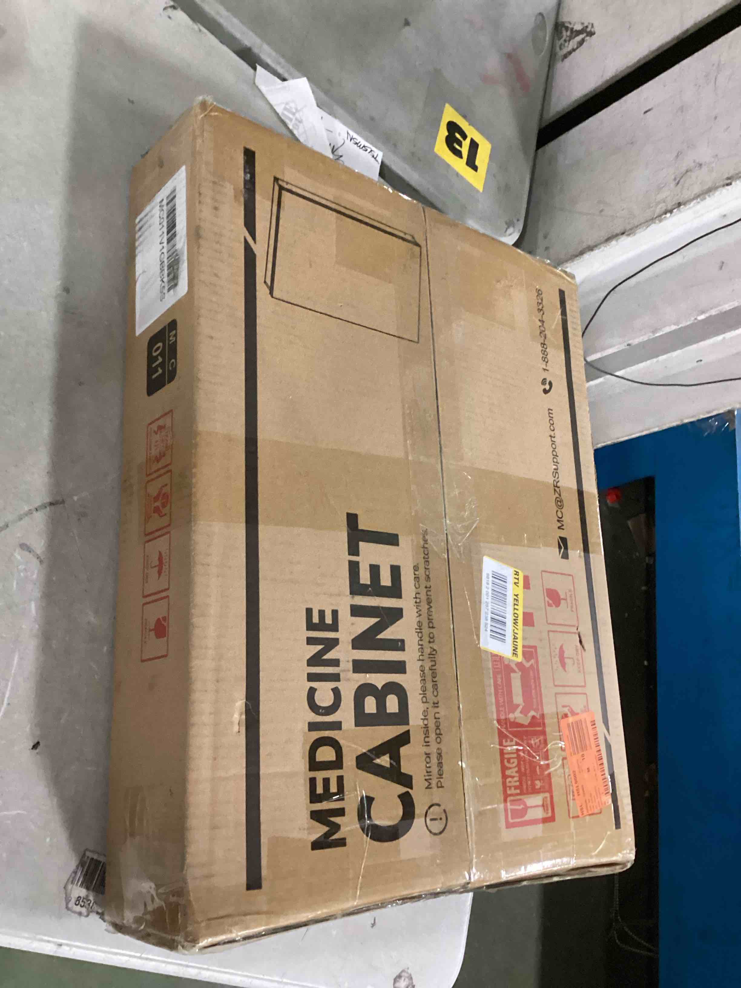 https://s3.amazonaws.com/lotting-images-prod/bidfta/PPE2244398_1739282915930.jpeg