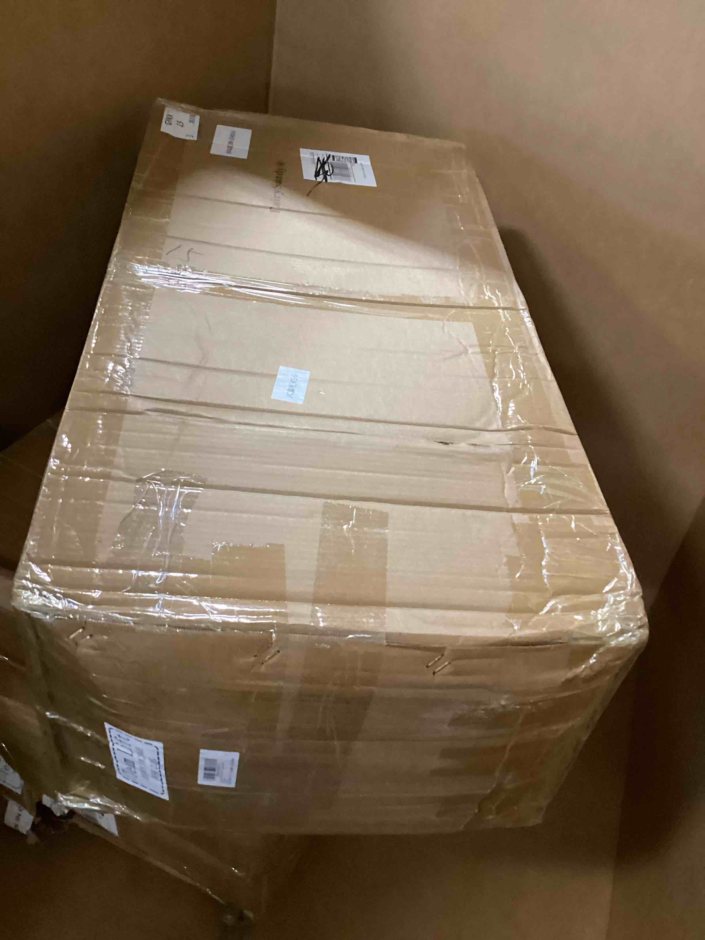 https://s3.amazonaws.com/lotting-images-prod/bidfta/PPE2244953_1739392595727.jpeg