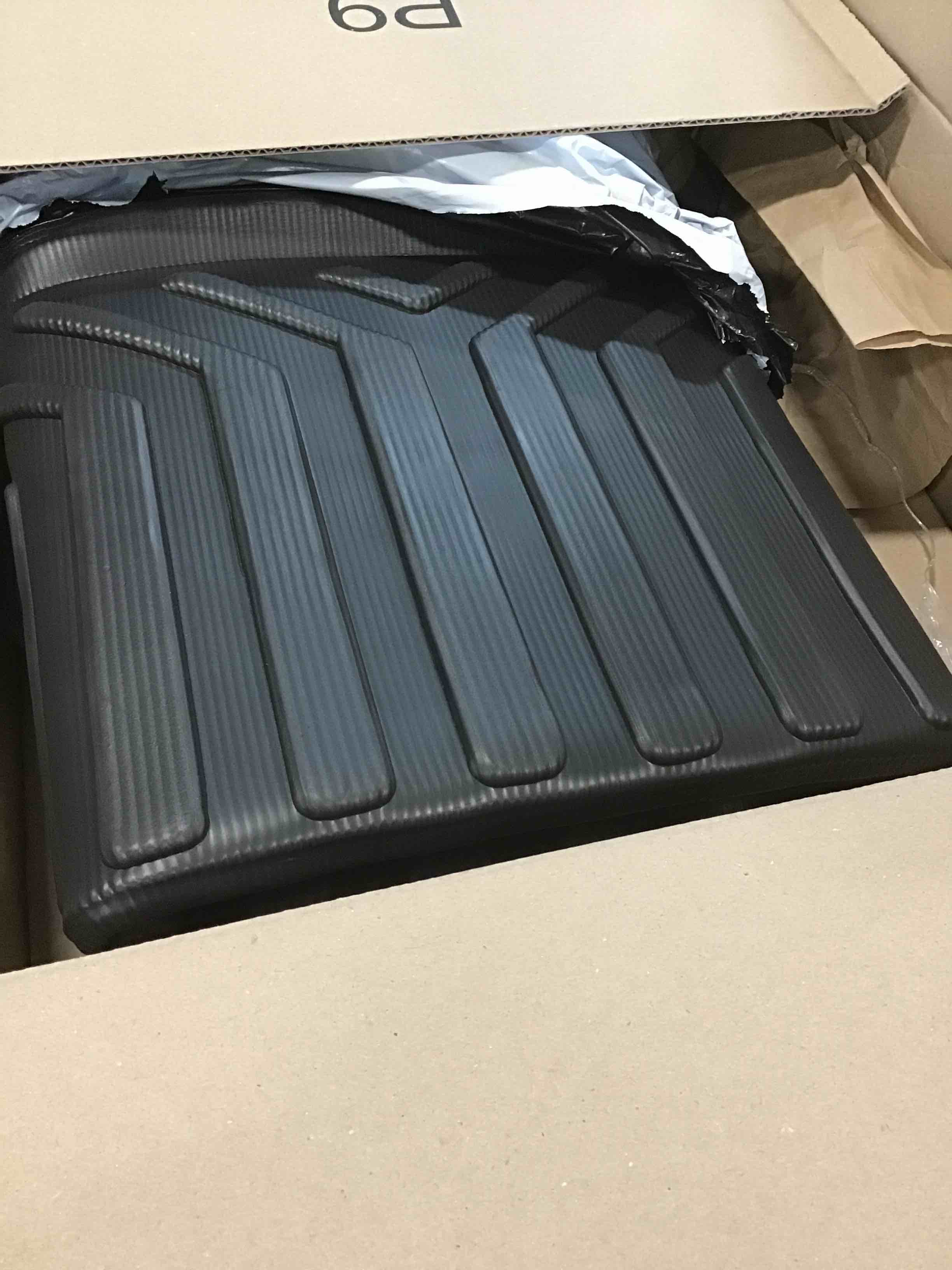 https://s3.amazonaws.com/lotting-images-prod/bidfta/PPE2245151_1737387381341.jpeg