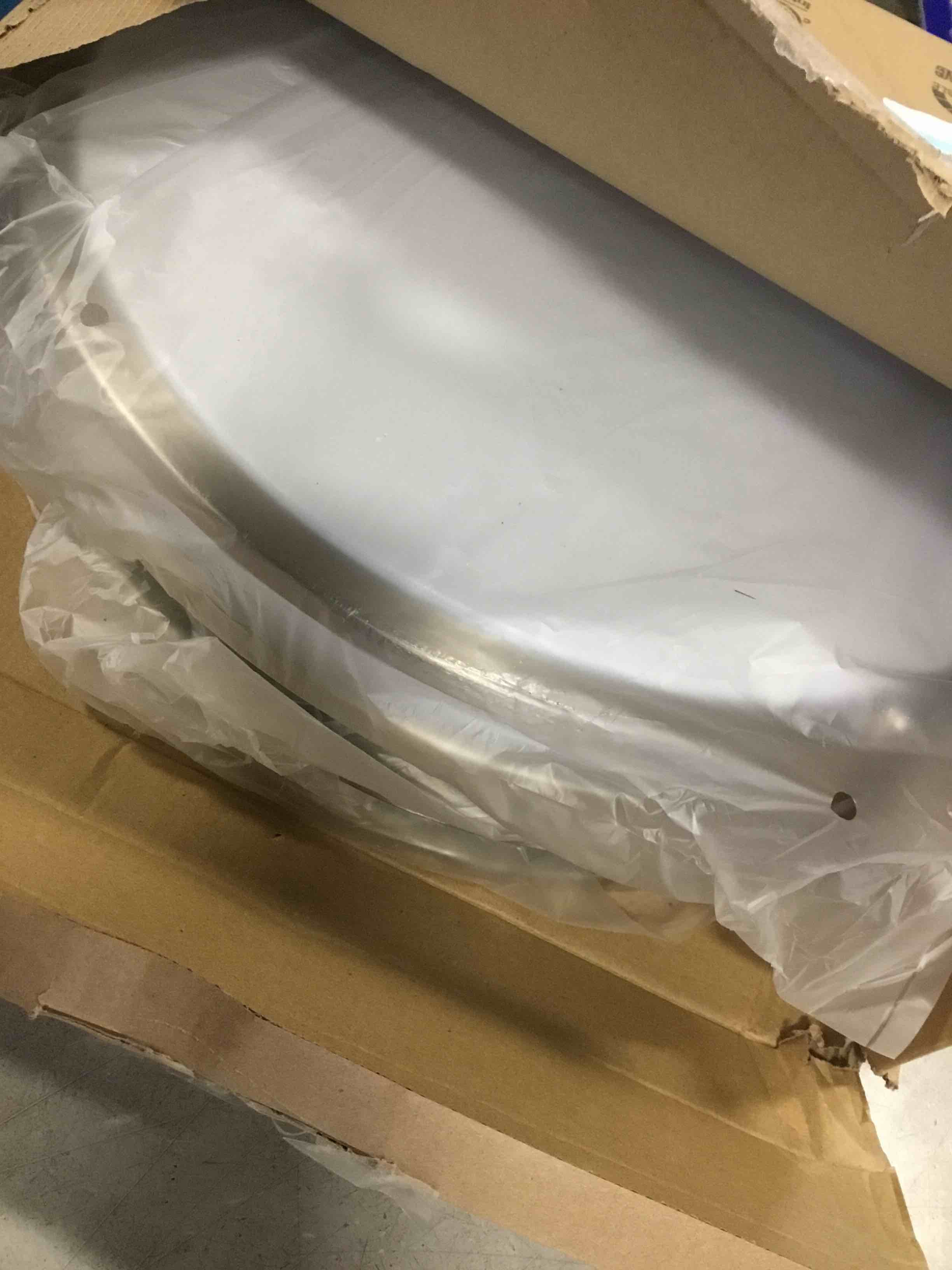 https://s3.amazonaws.com/lotting-images-prod/bidfta/PPE2245745_1737557319983.jpeg