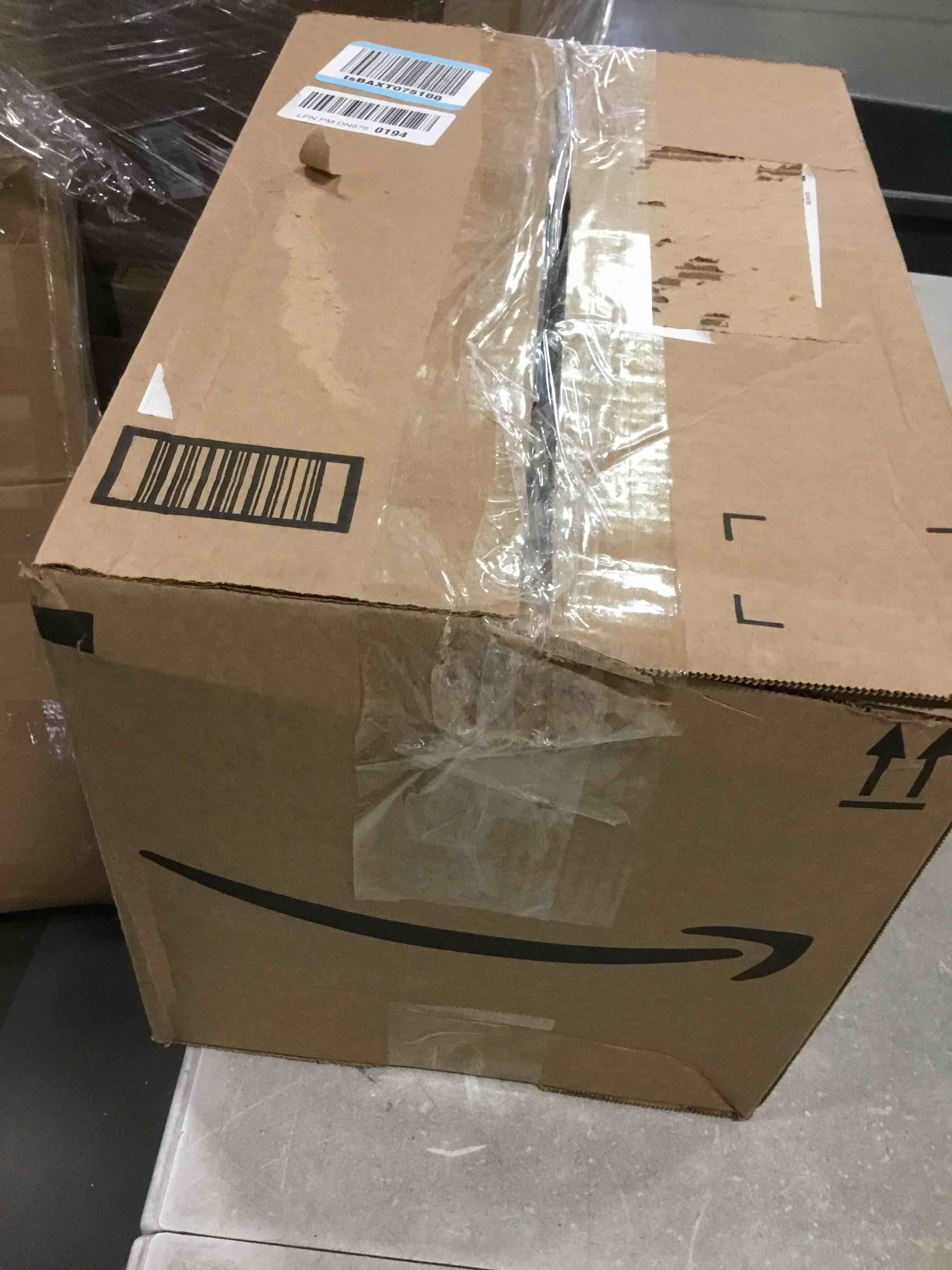 https://s3.amazonaws.com/lotting-images-prod/bidfta/PPE2246170_1737660732209.jpeg