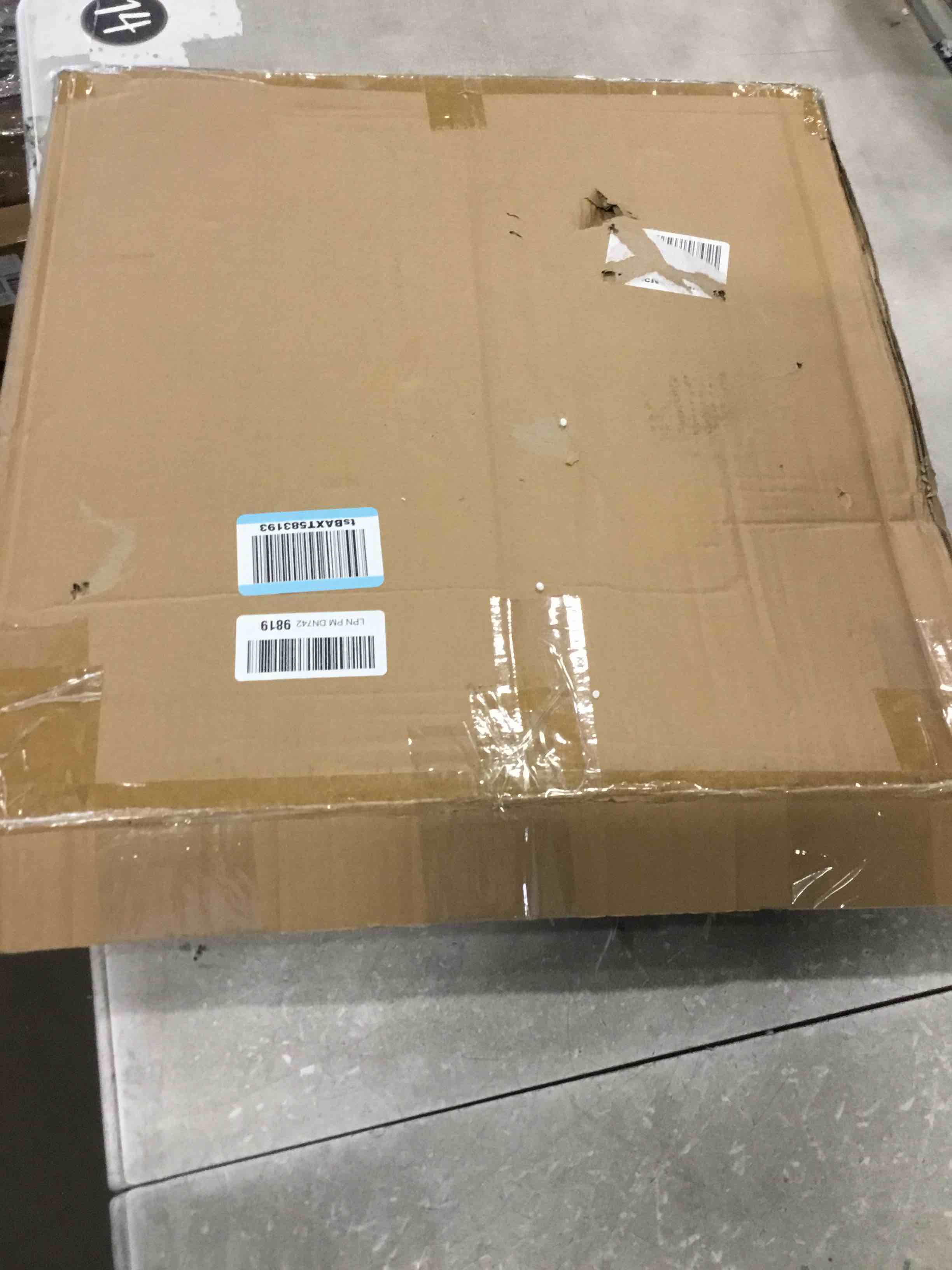 https://s3.amazonaws.com/lotting-images-prod/bidfta/PPE2246602_1737988811106.jpeg