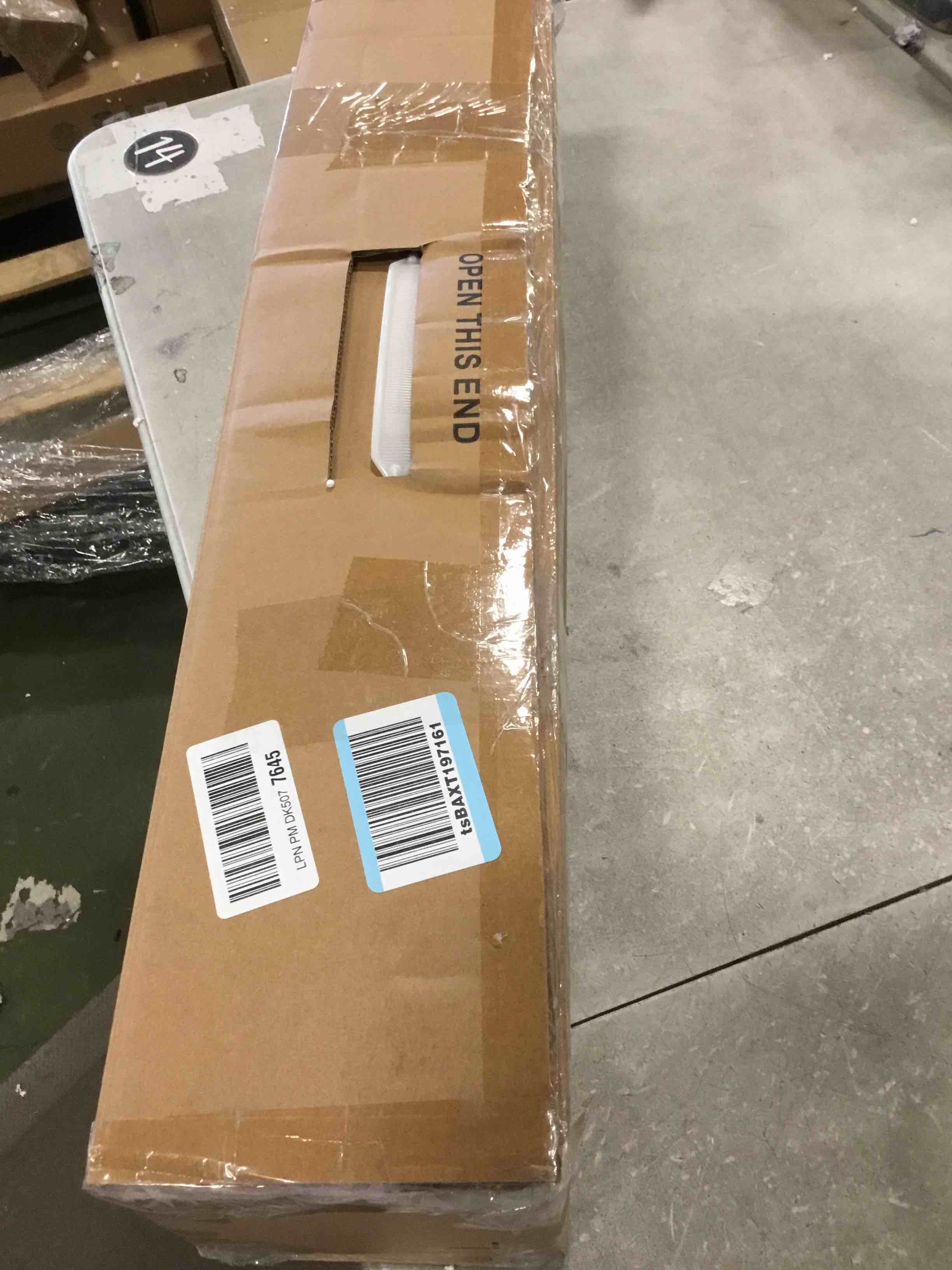 https://s3.amazonaws.com/lotting-images-prod/bidfta/PPE2246609_1737989653876.jpeg