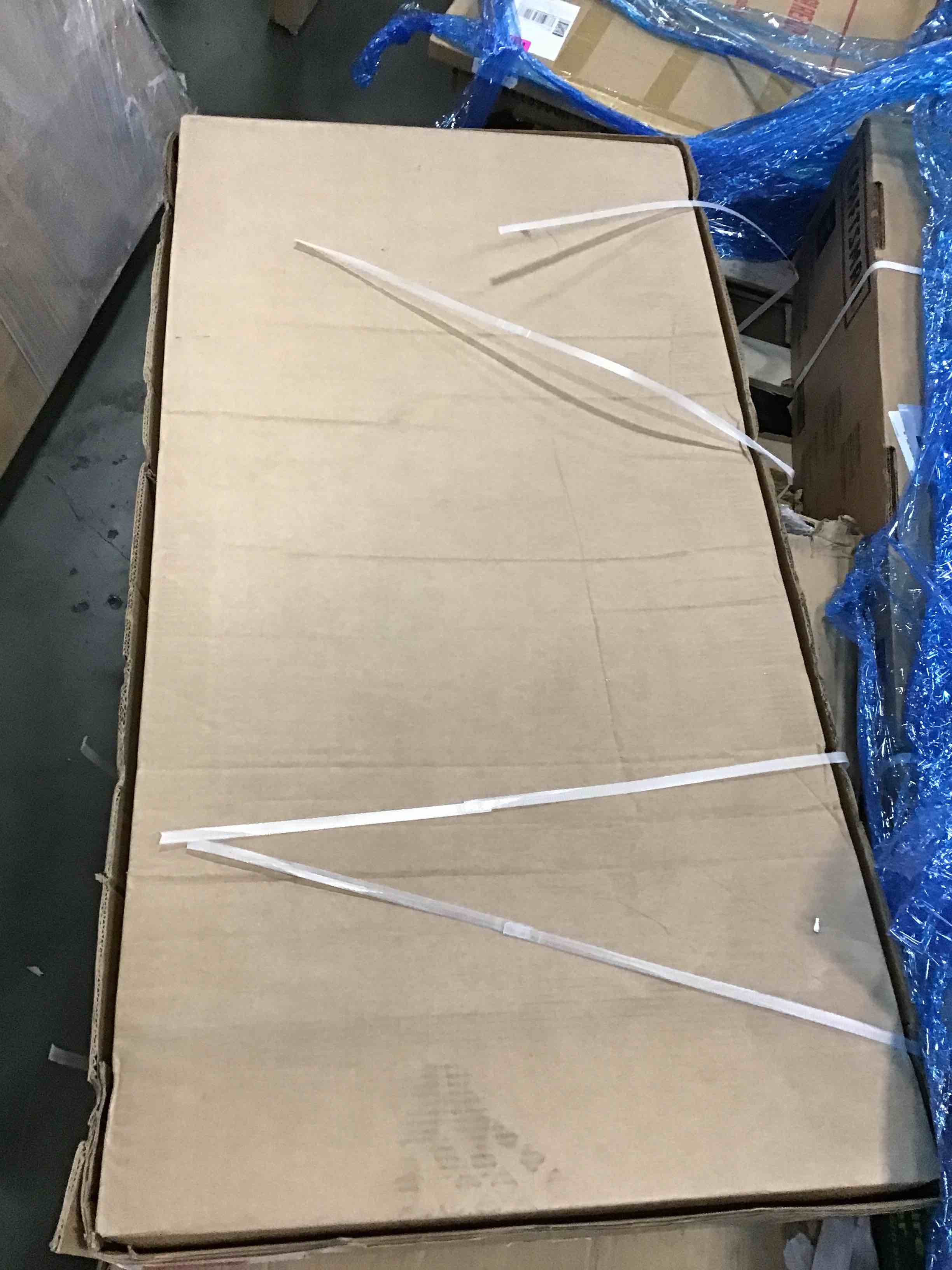 https://s3.amazonaws.com/lotting-images-prod/bidfta/PPE2254024_1744032456182.jpeg