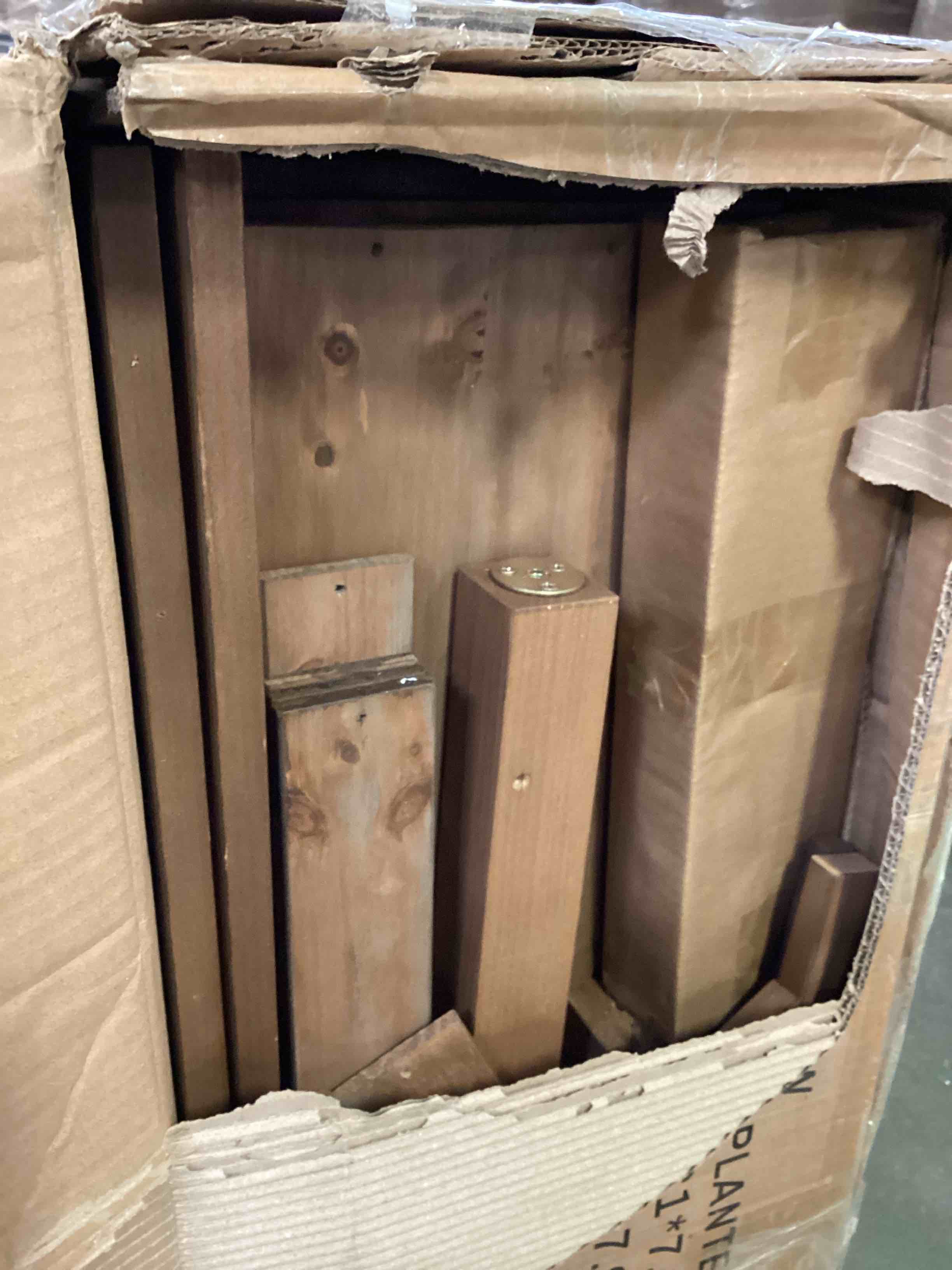 https://s3.amazonaws.com/lotting-images-prod/bidfta/PPE2255421_1749240360687.jpeg