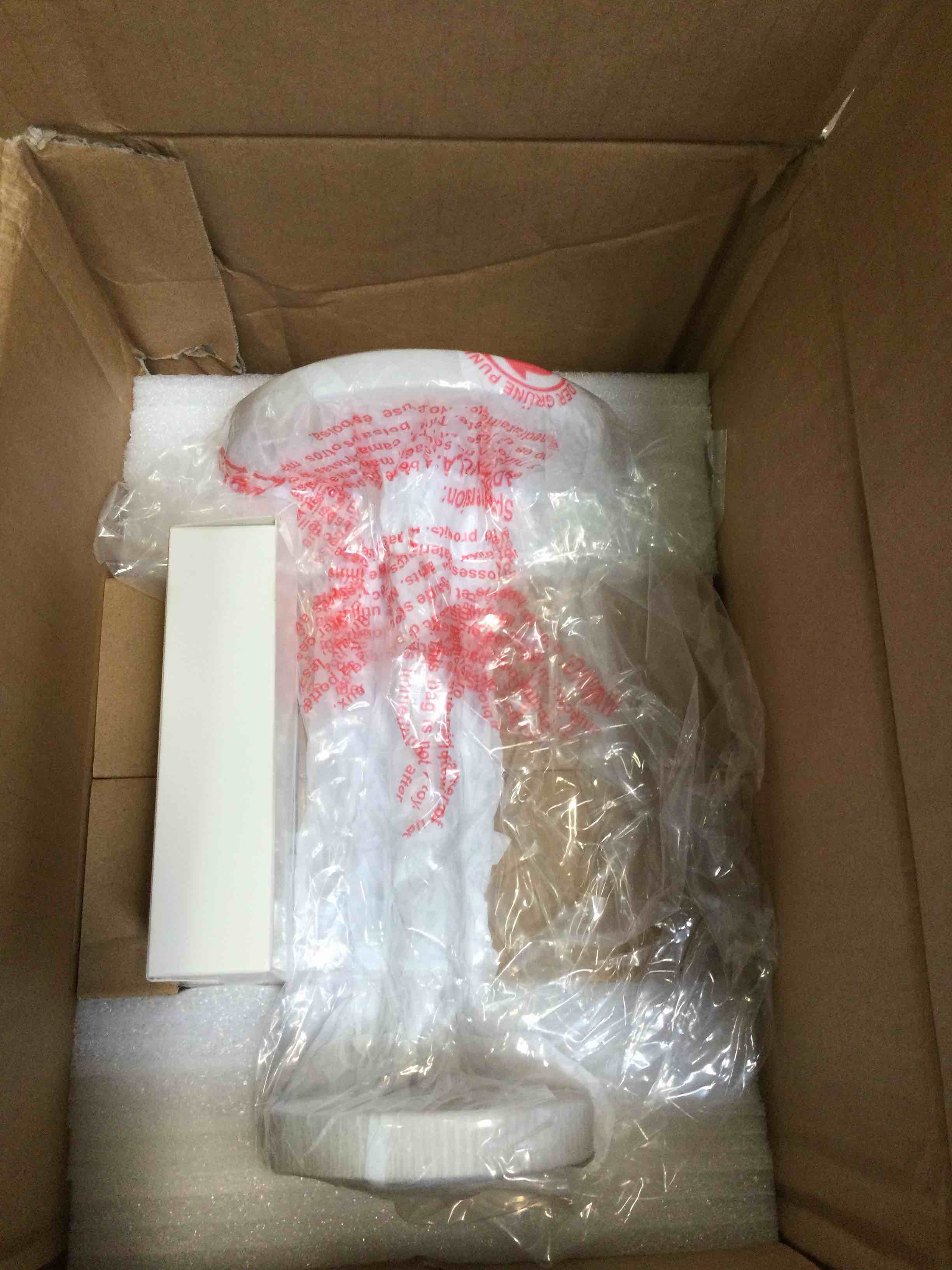 https://s3.amazonaws.com/lotting-images-prod/bidfta/PPE2255597_1749586351372.jpeg