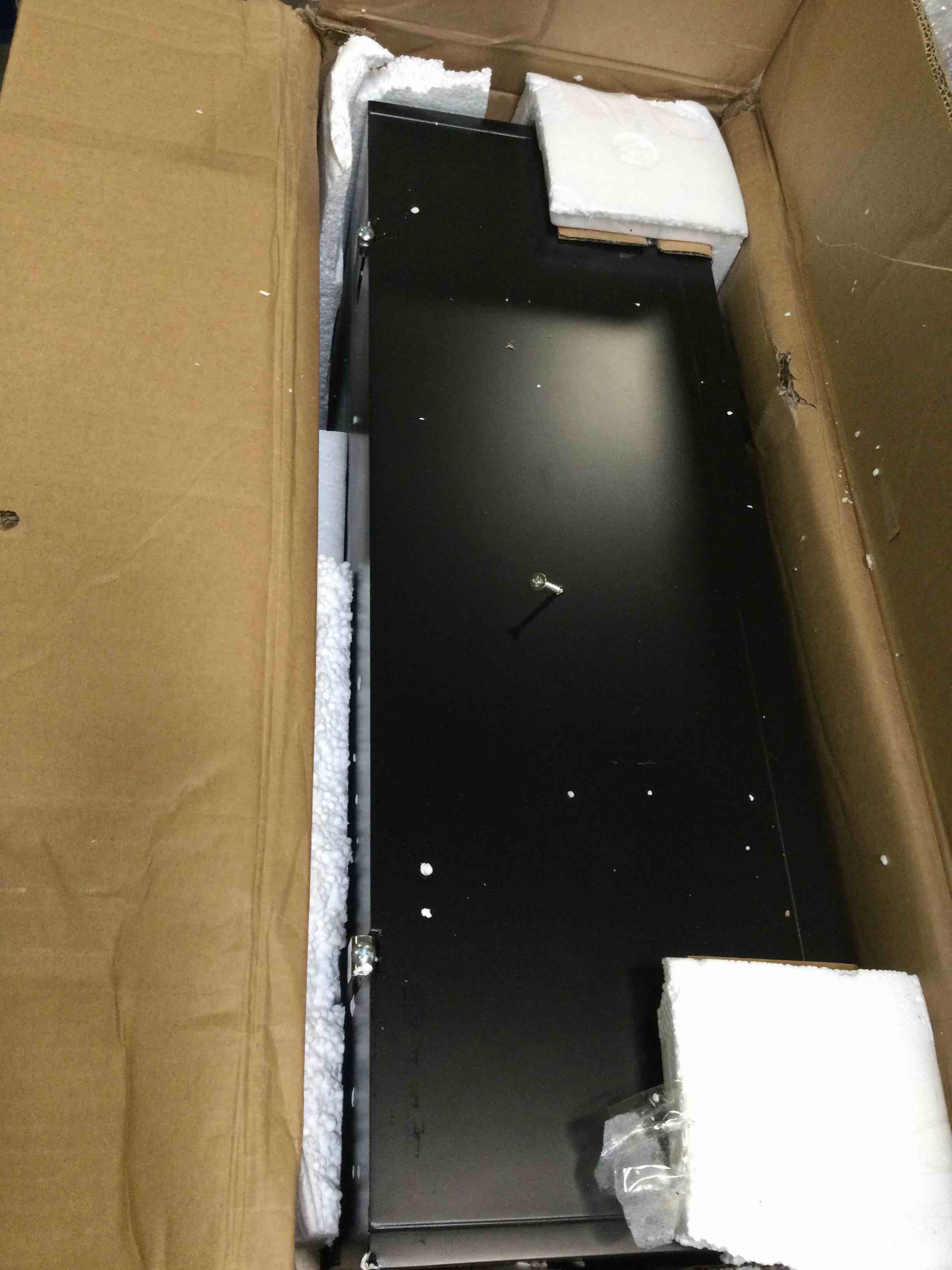 https://s3.amazonaws.com/lotting-images-prod/bidfta/PPE2255603_1749587102062.jpeg