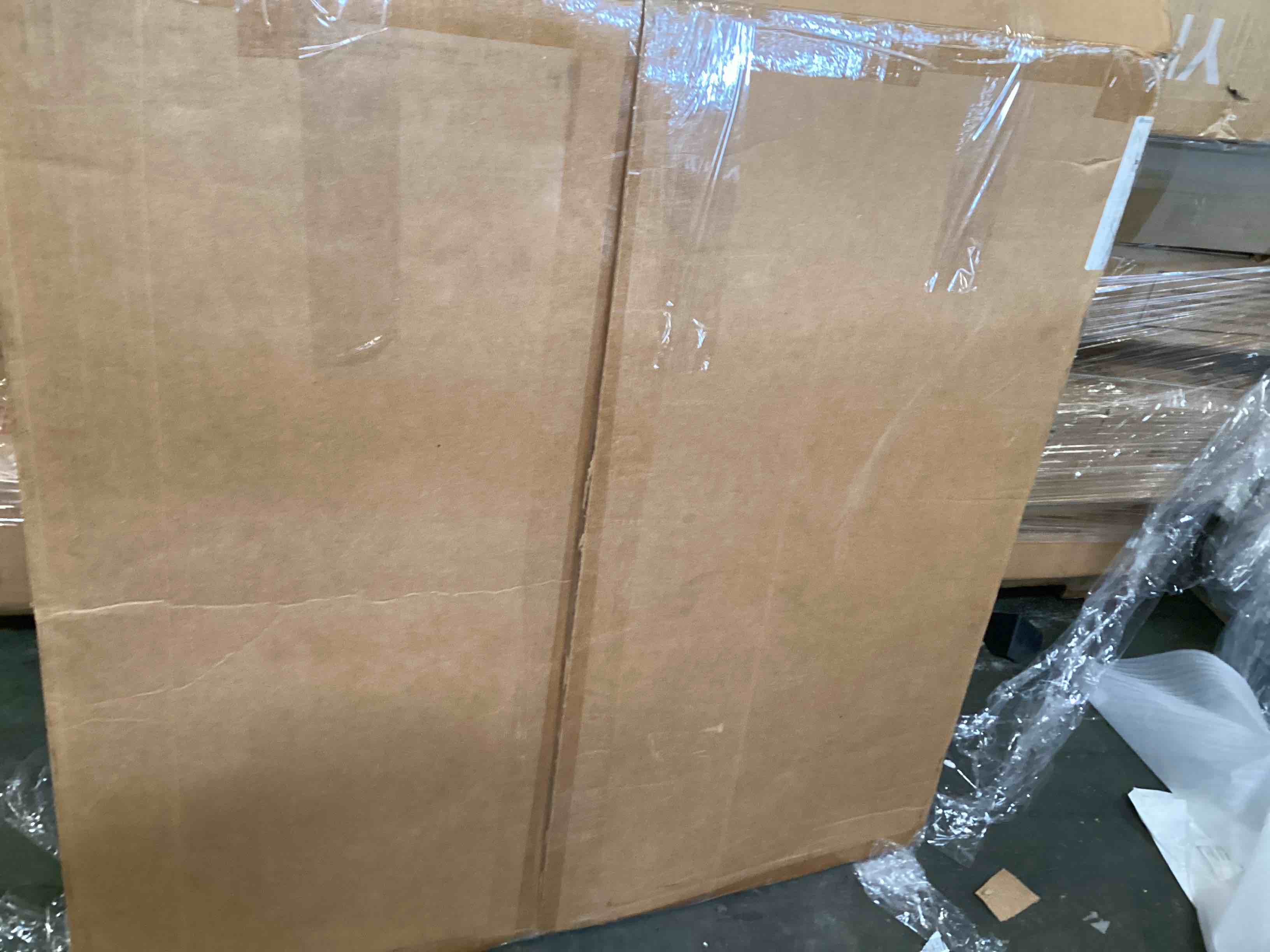 https://s3.amazonaws.com/lotting-images-prod/bidfta/PPE2255721_1749667173833.jpeg