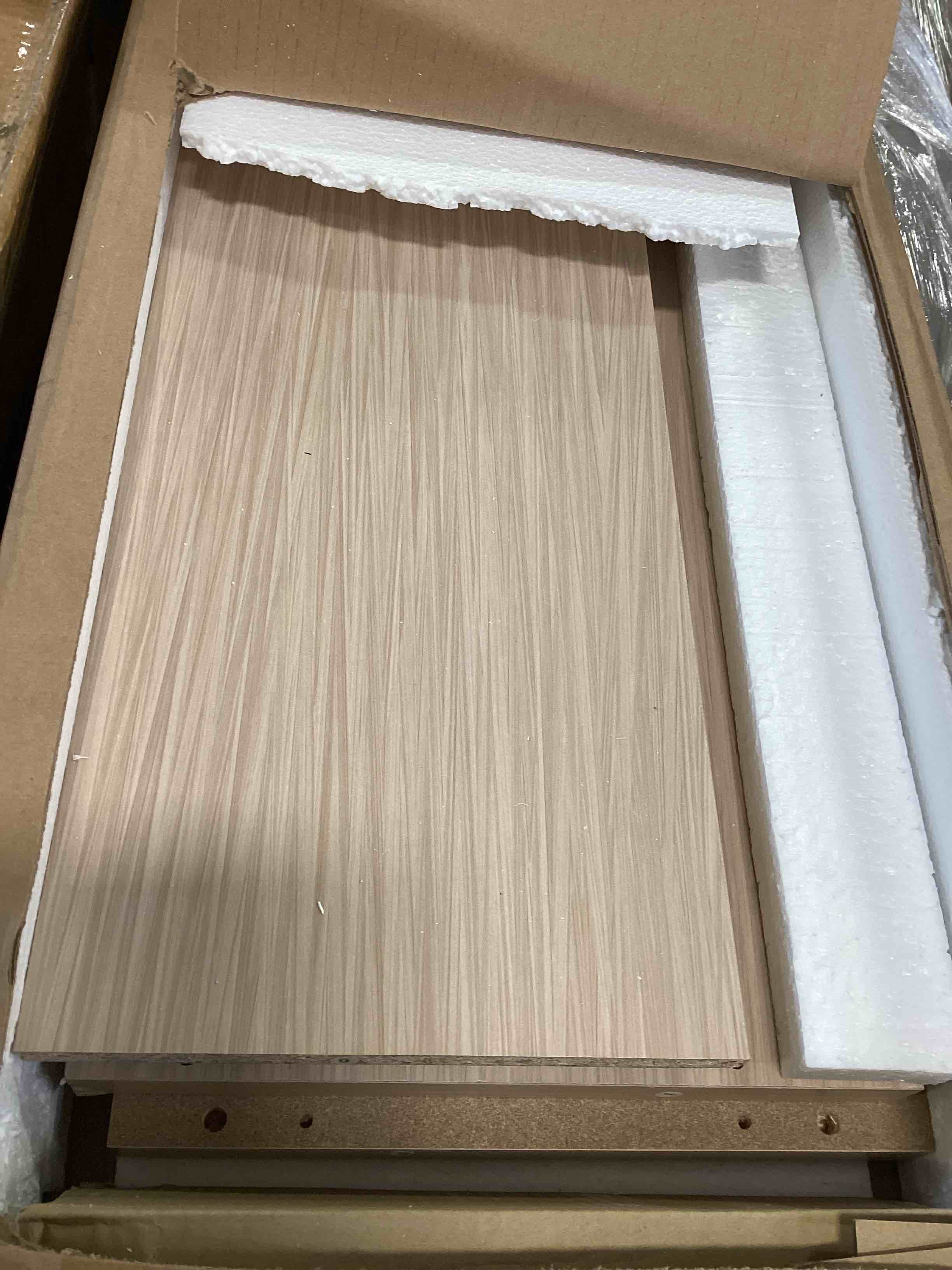 https://s3.amazonaws.com/lotting-images-prod/bidfta/PPE2255758_1749732644412.jpeg