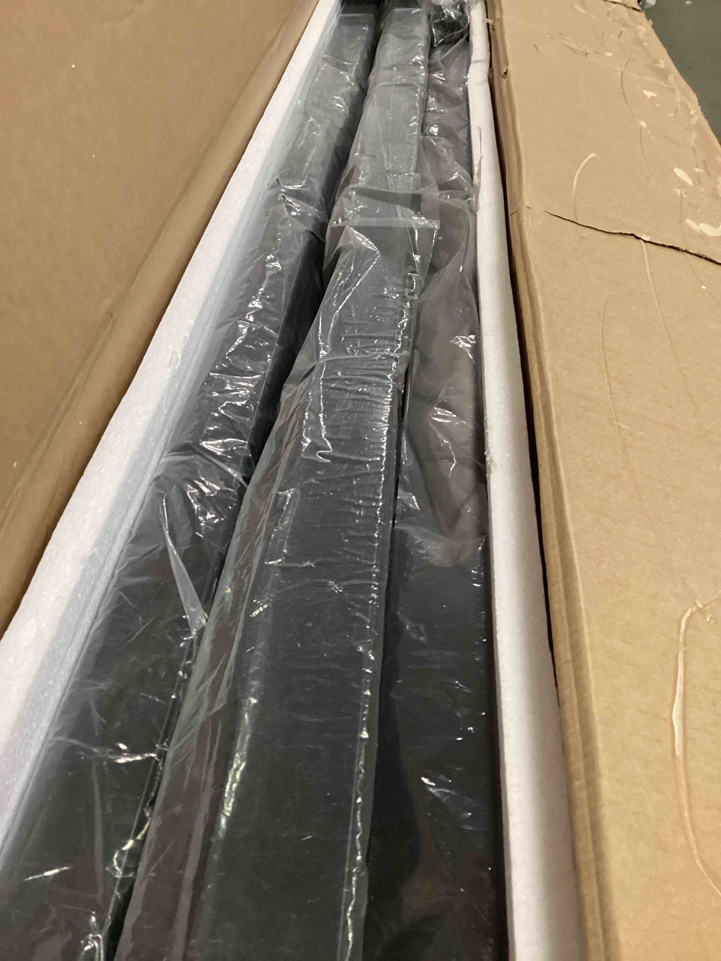 https://s3.amazonaws.com/lotting-images-prod/bidfta/PPE2255772_1749735632415.jpeg