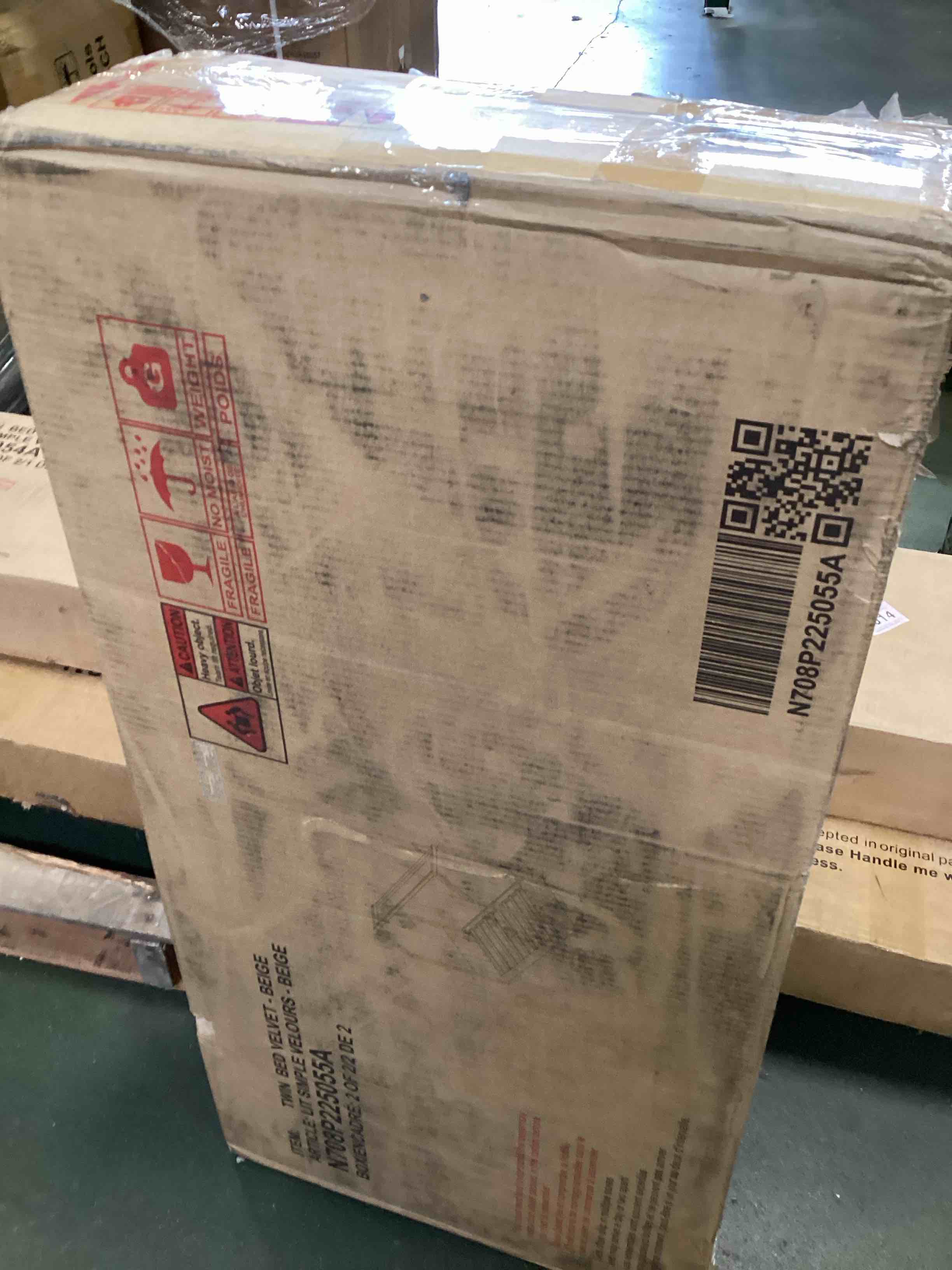 https://s3.amazonaws.com/lotting-images-prod/bidfta/PPE2255795_1749740495907.jpeg