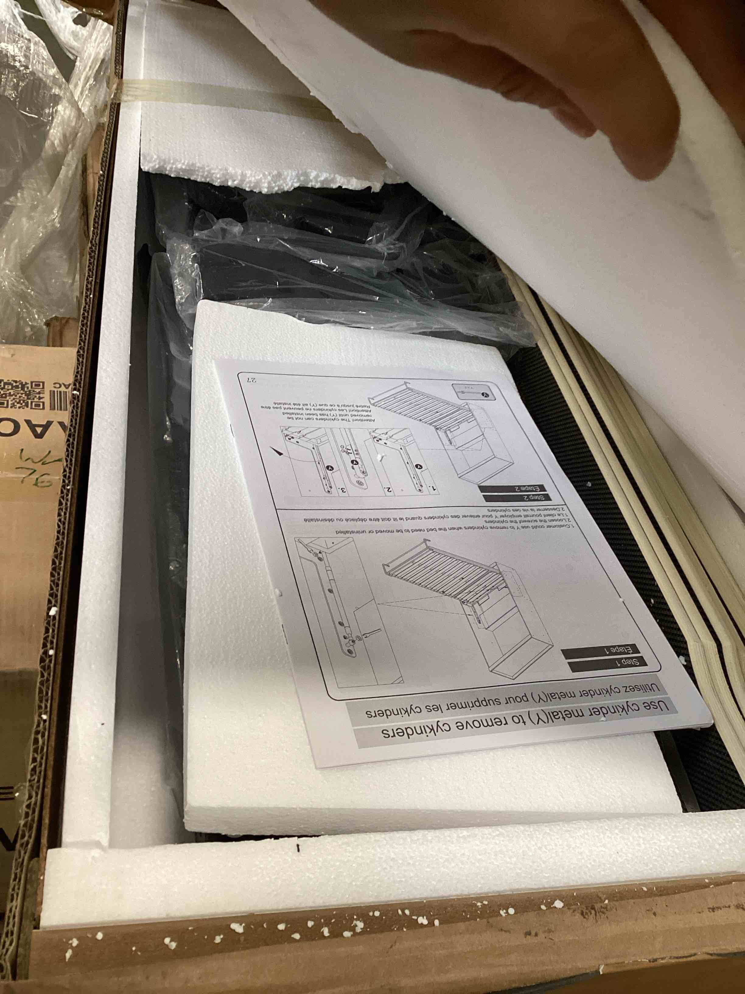 https://s3.amazonaws.com/lotting-images-prod/bidfta/PPE2255802_1749741848664.jpeg