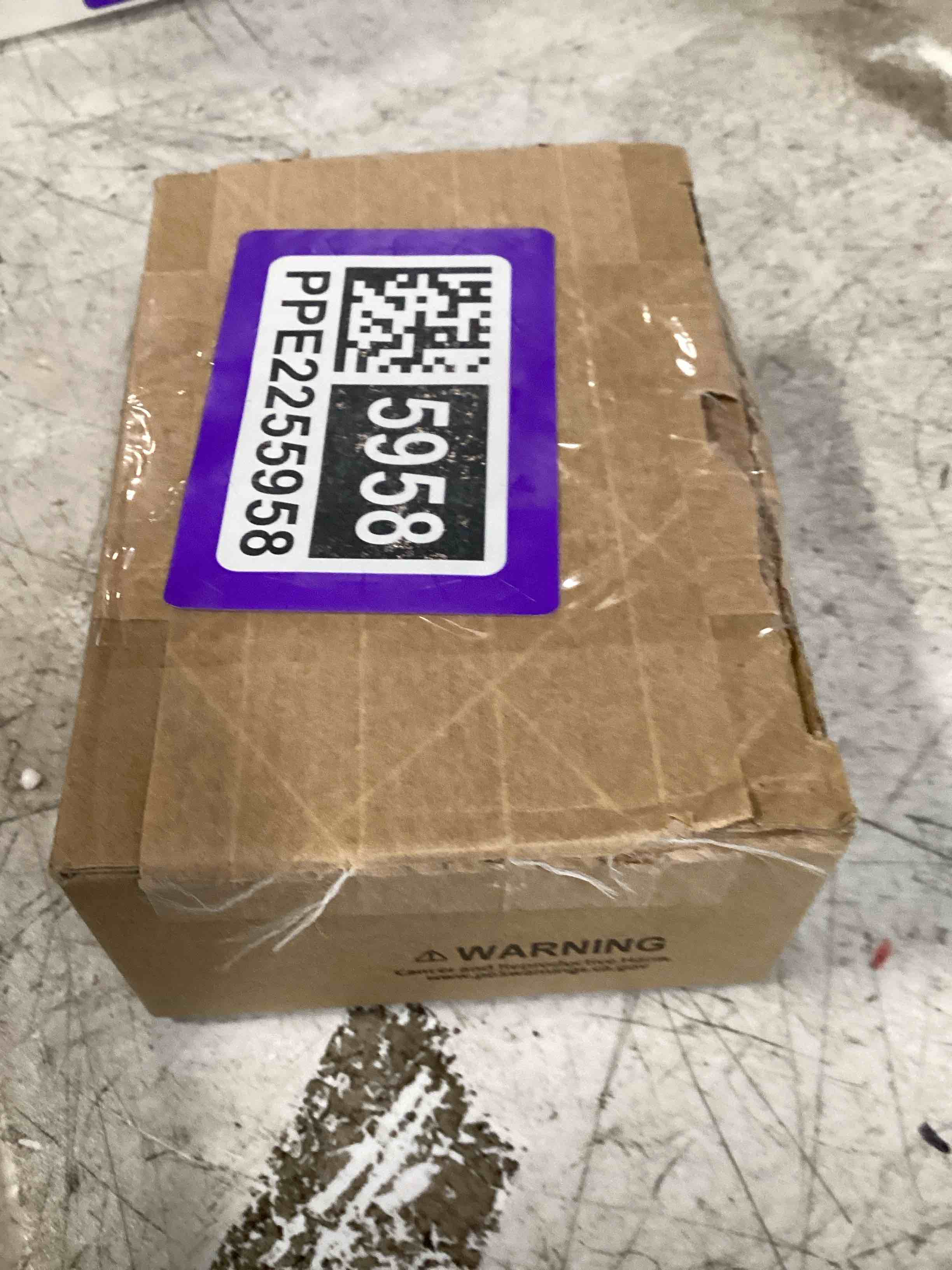 https://s3.amazonaws.com/lotting-images-prod/bidfta/PPE2255958_1749829297005.jpeg