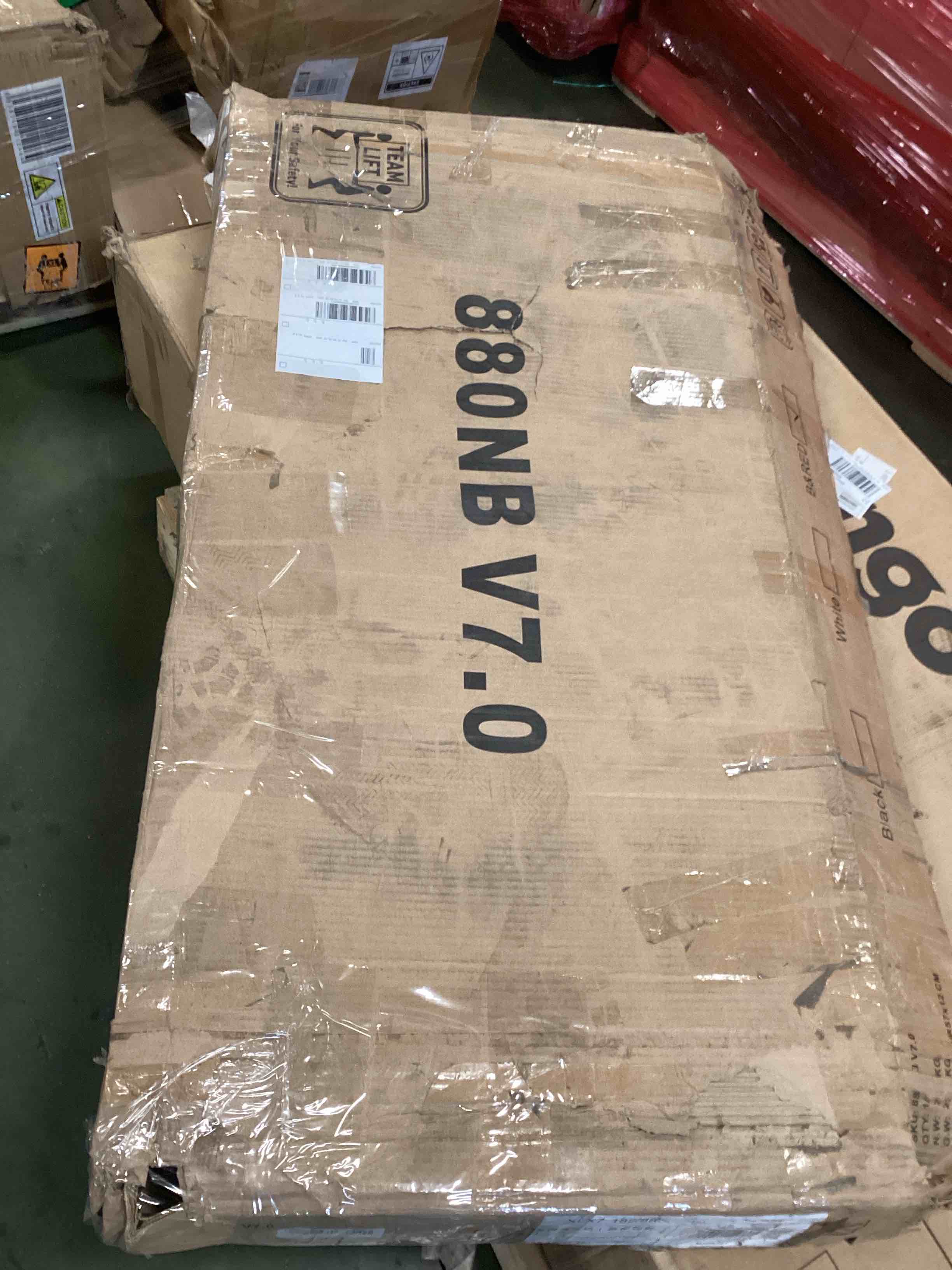 https://s3.amazonaws.com/lotting-images-prod/bidfta/PPE2256140_1749919944934.jpeg