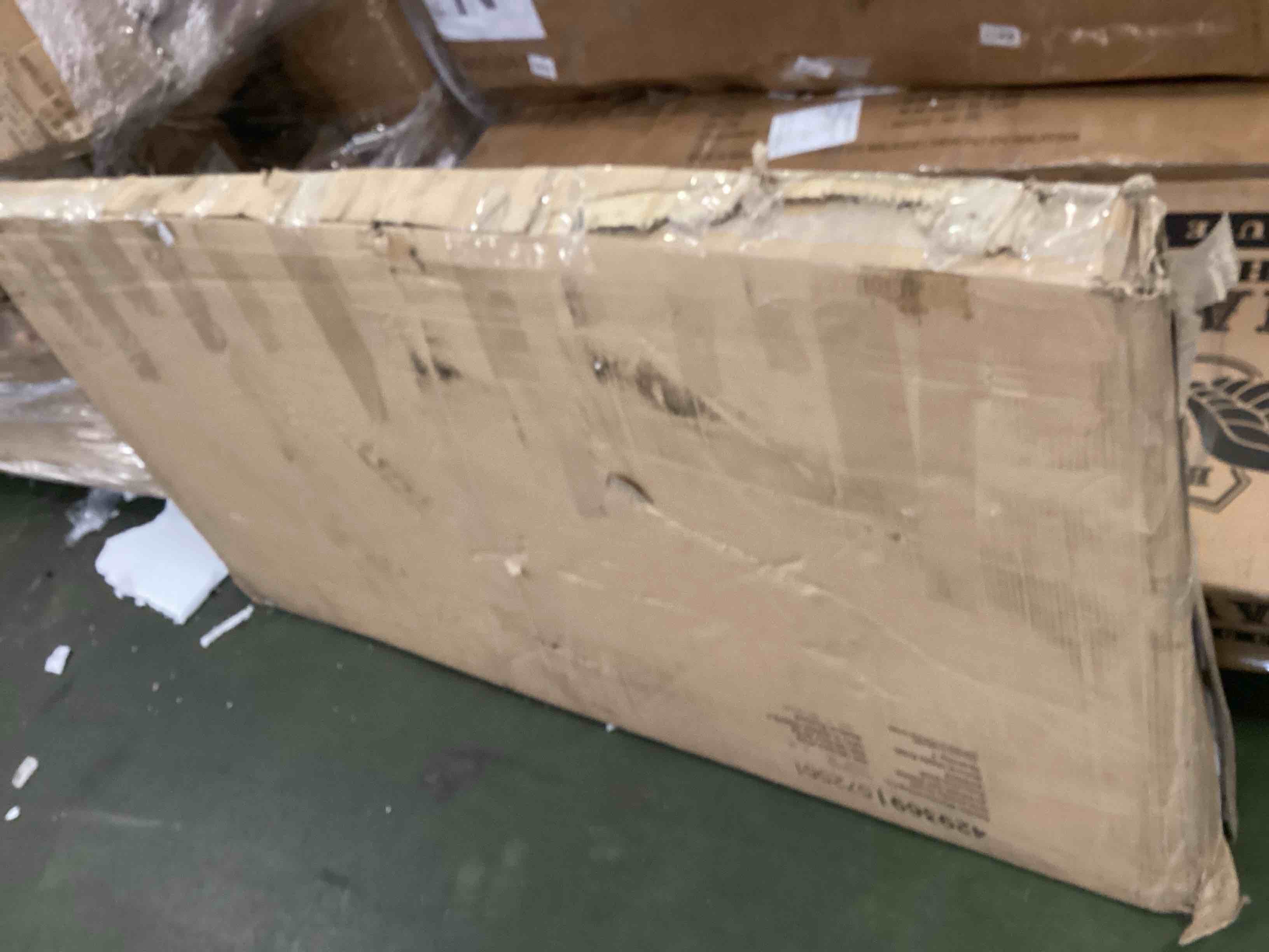https://s3.amazonaws.com/lotting-images-prod/bidfta/PPE2256202_1750081308385.jpeg