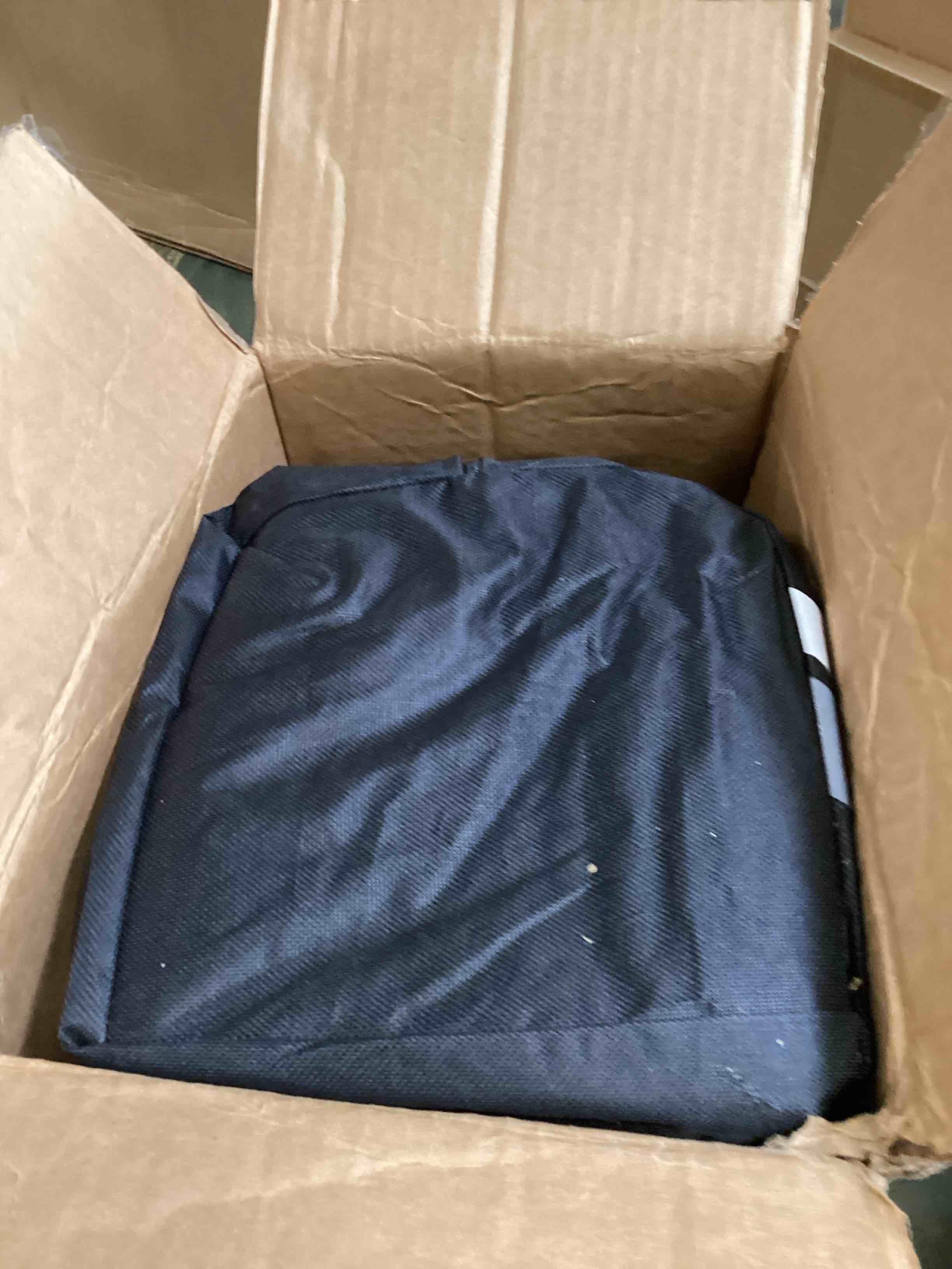 https://s3.amazonaws.com/lotting-images-prod/bidfta/PPE2256307_1750165299224.jpeg