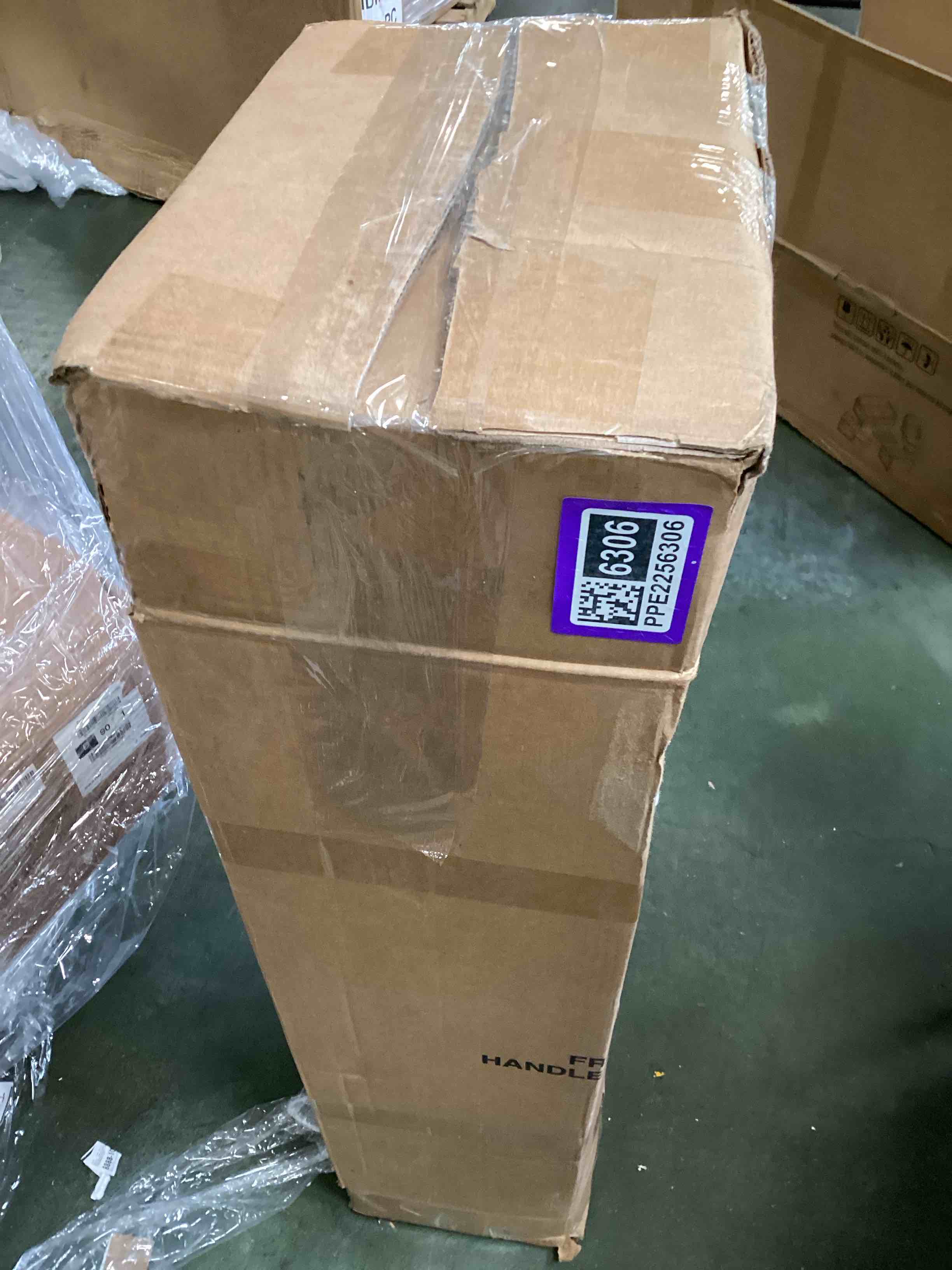 https://s3.amazonaws.com/lotting-images-prod/bidfta/PPE2256307_1750165313718.jpeg