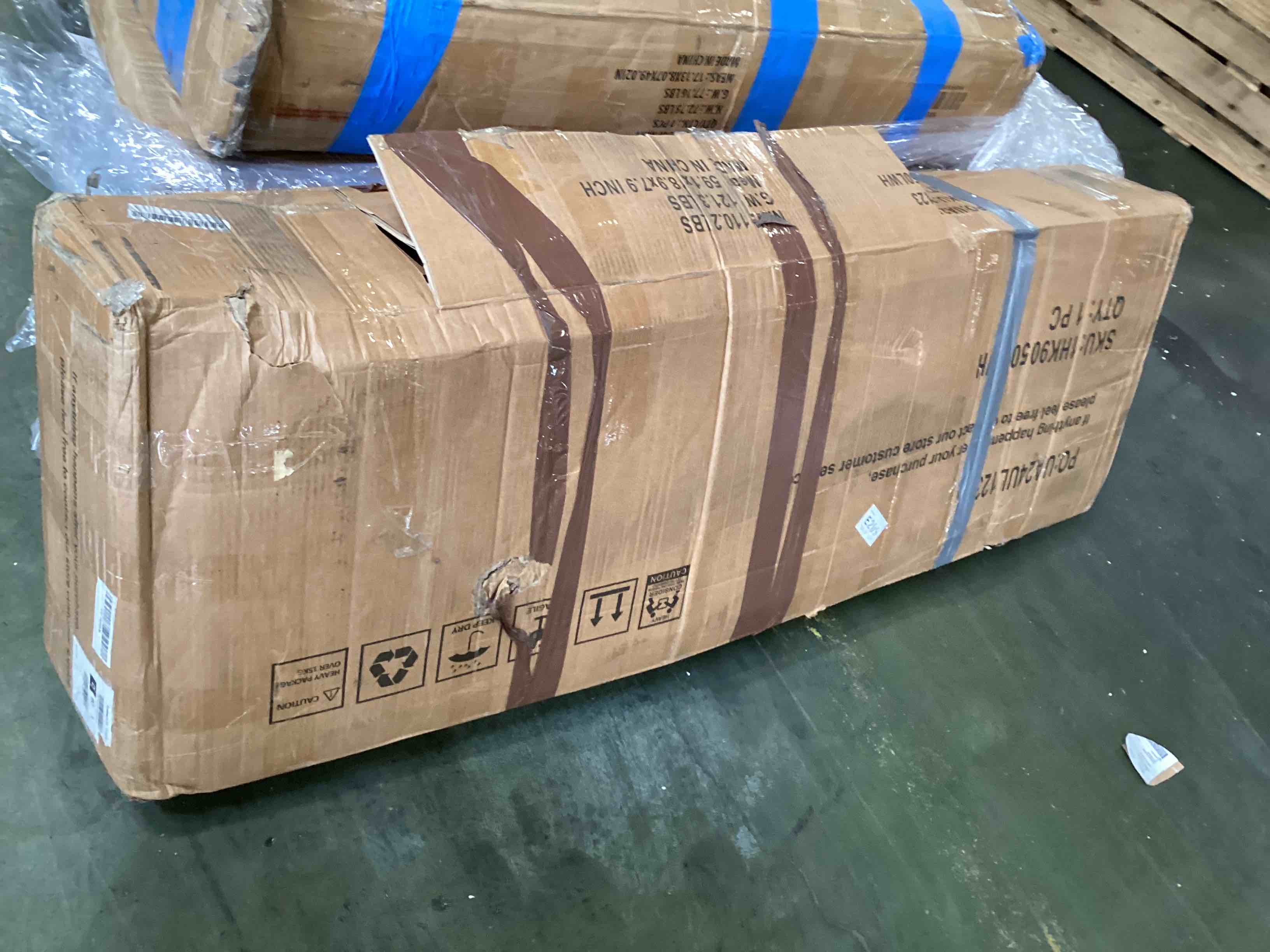 https://s3.amazonaws.com/lotting-images-prod/bidfta/PPE2256314_1750166392882.jpeg