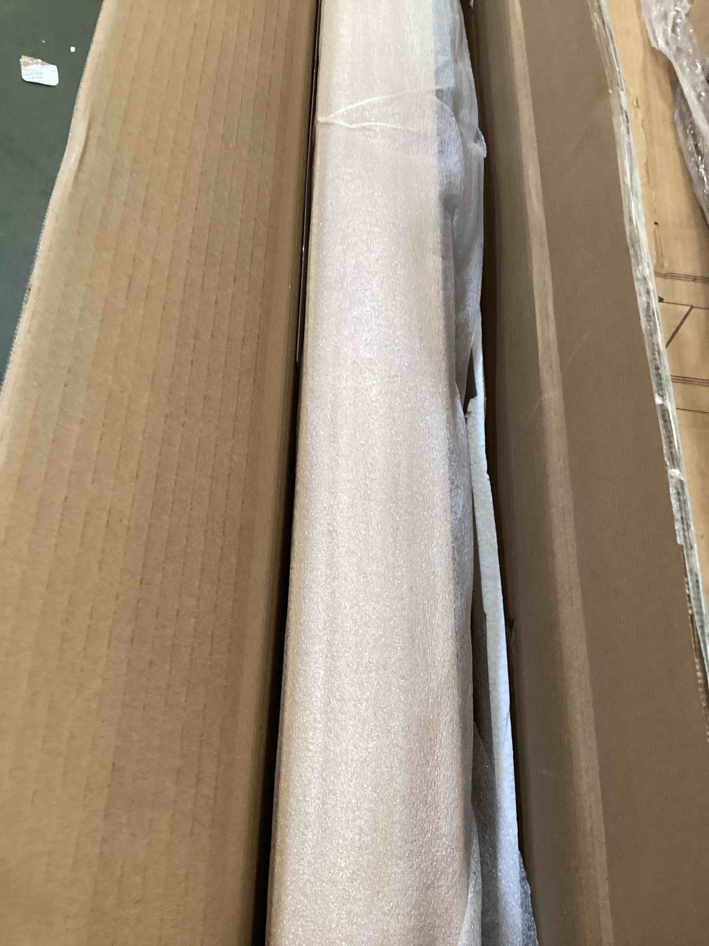https://s3.amazonaws.com/lotting-images-prod/bidfta/PPE2256343_1750172223505.jpeg