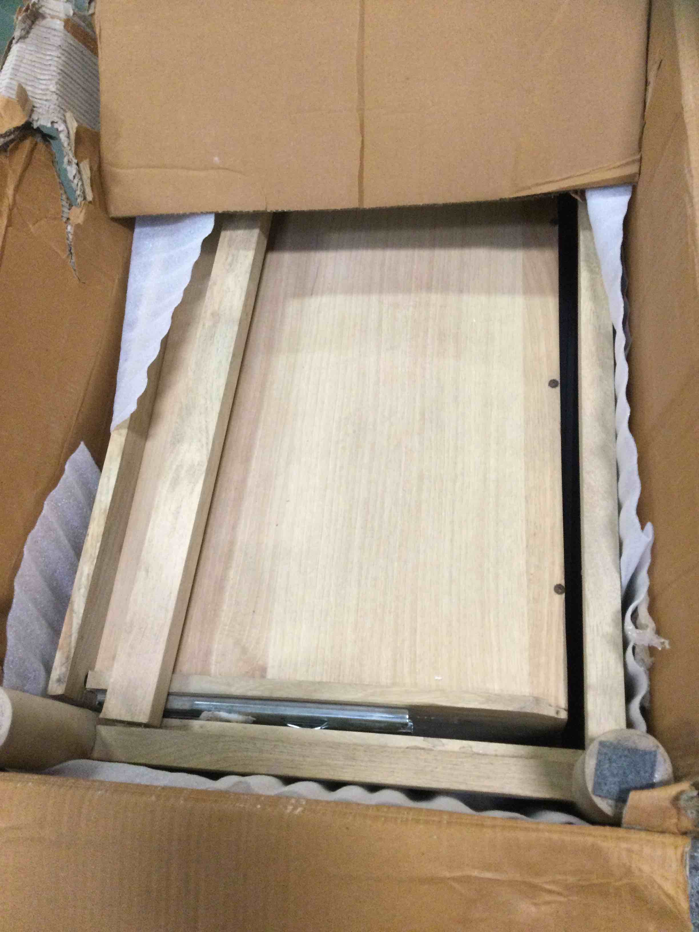 https://s3.amazonaws.com/lotting-images-prod/bidfta/PPE2256428_1750249346893.jpeg