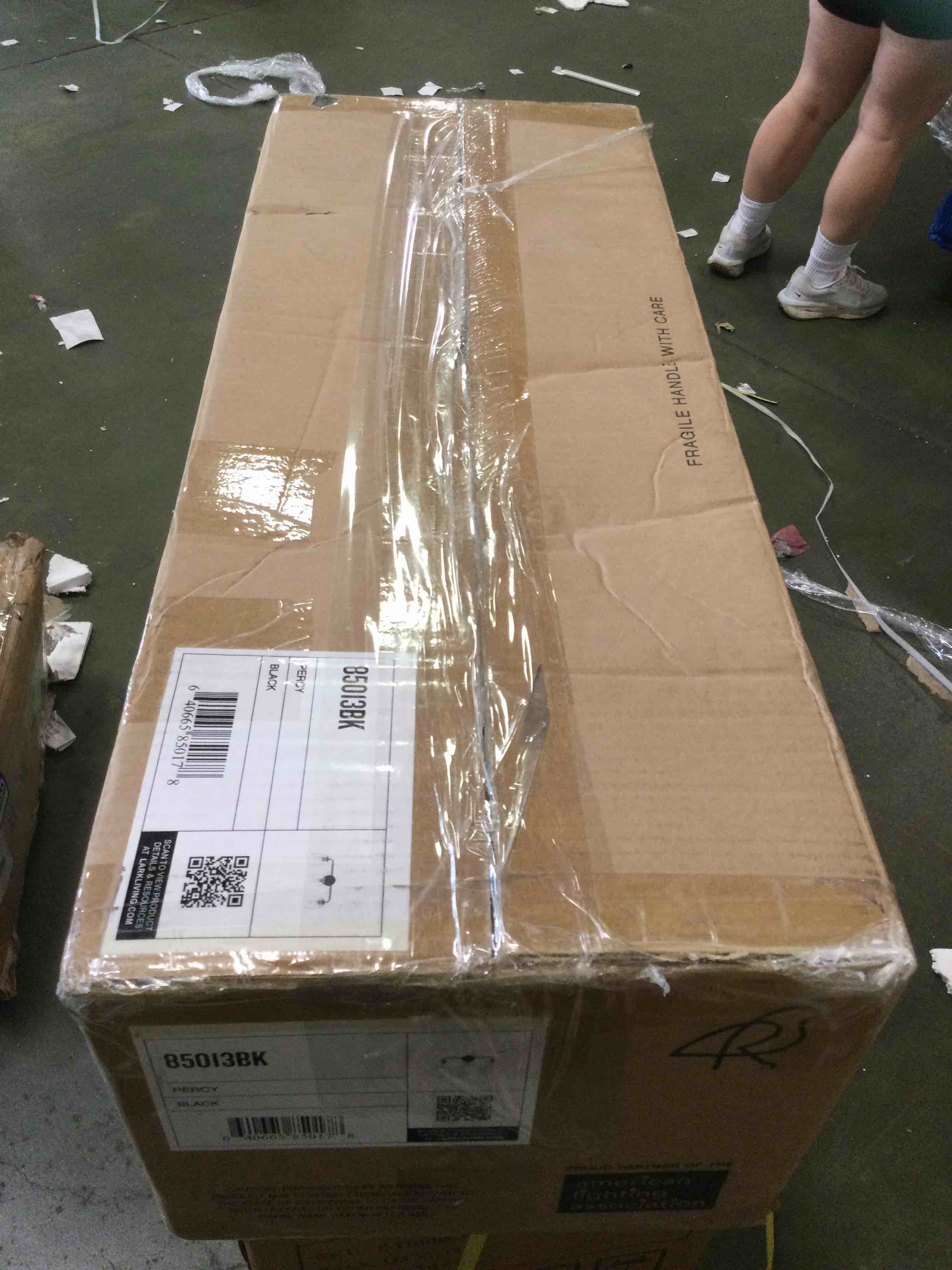 https://s3.amazonaws.com/lotting-images-prod/bidfta/PPE2256705_1750507217082.jpeg