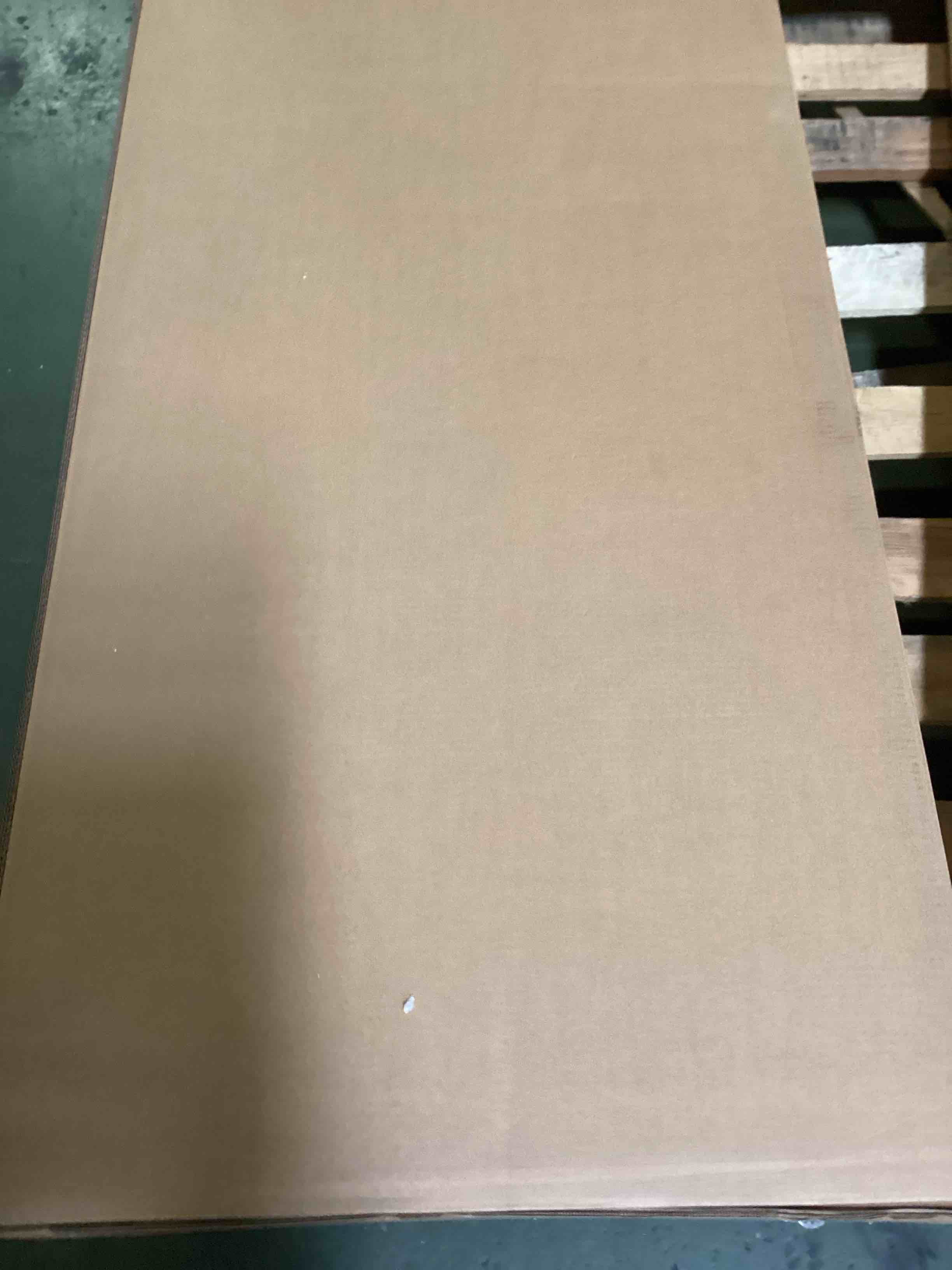 https://s3.amazonaws.com/lotting-images-prod/bidfta/PPE2258492_1744132569452.jpeg