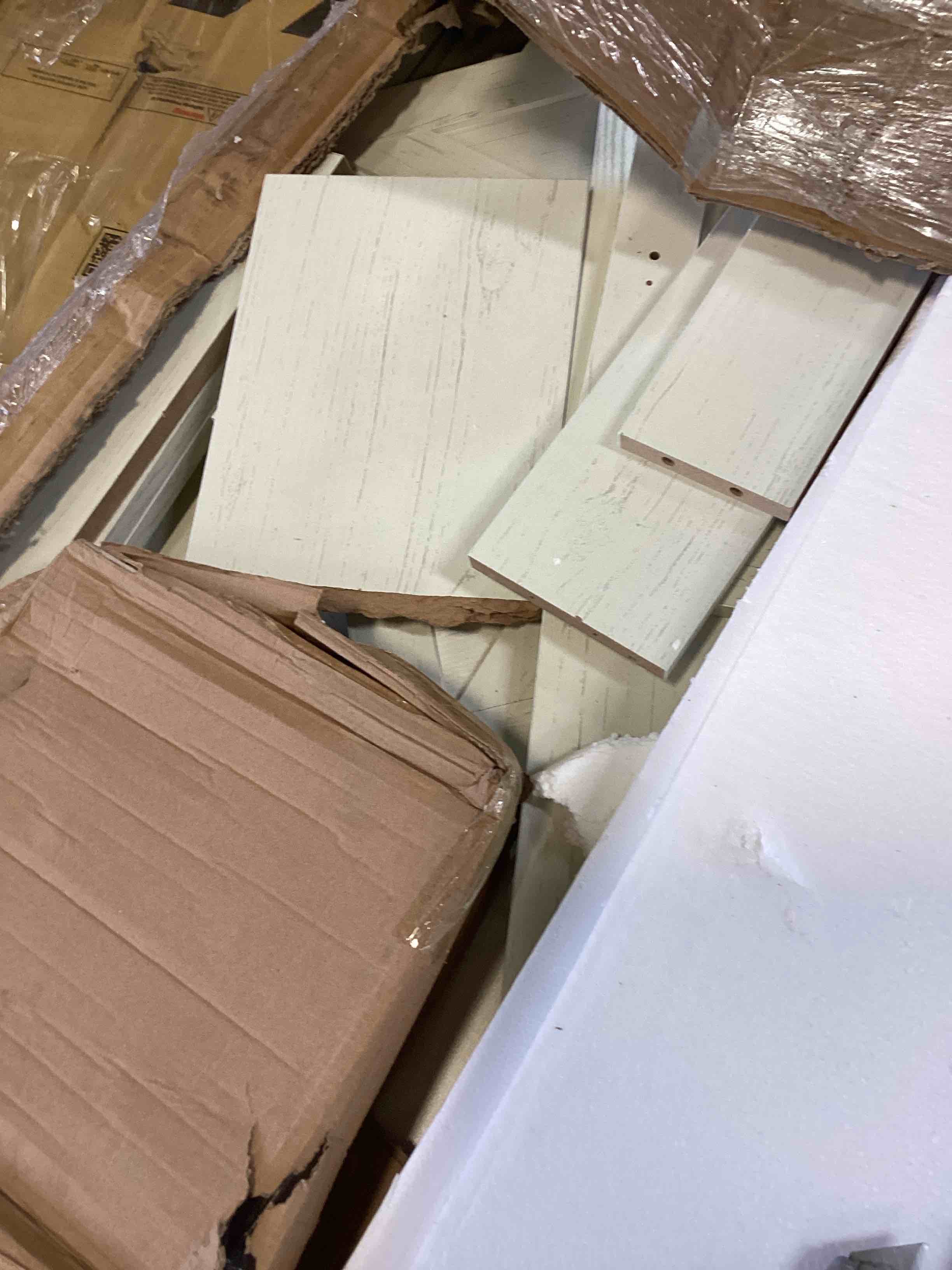 https://s3.amazonaws.com/lotting-images-prod/bidfta/PPE2258567_1744143479041.jpeg