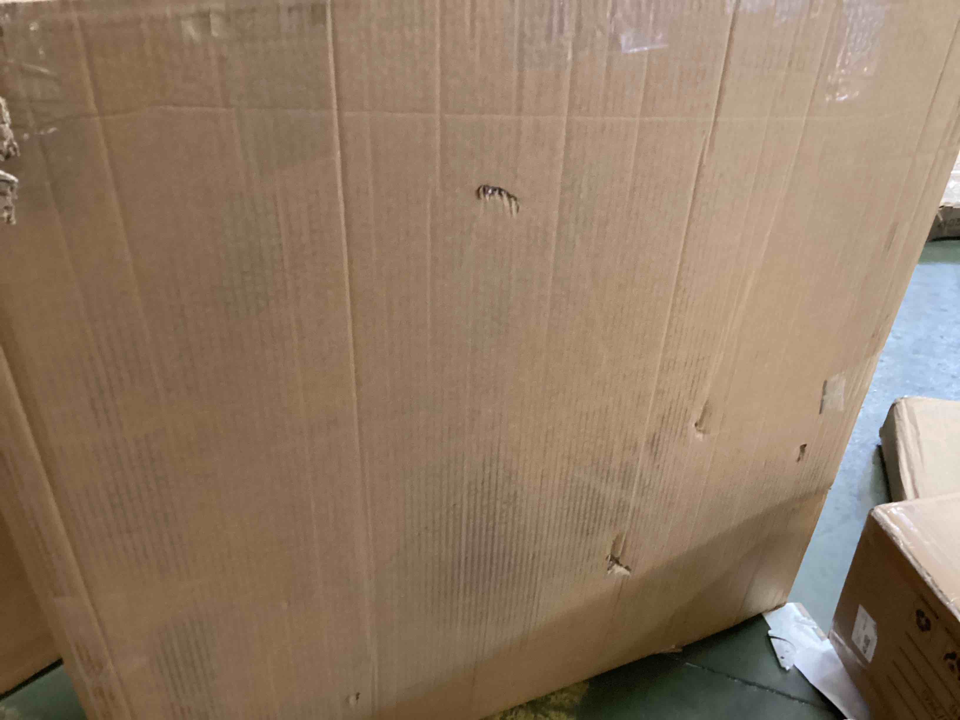 https://s3.amazonaws.com/lotting-images-prod/bidfta/PPE2259075_1744636620520.jpeg