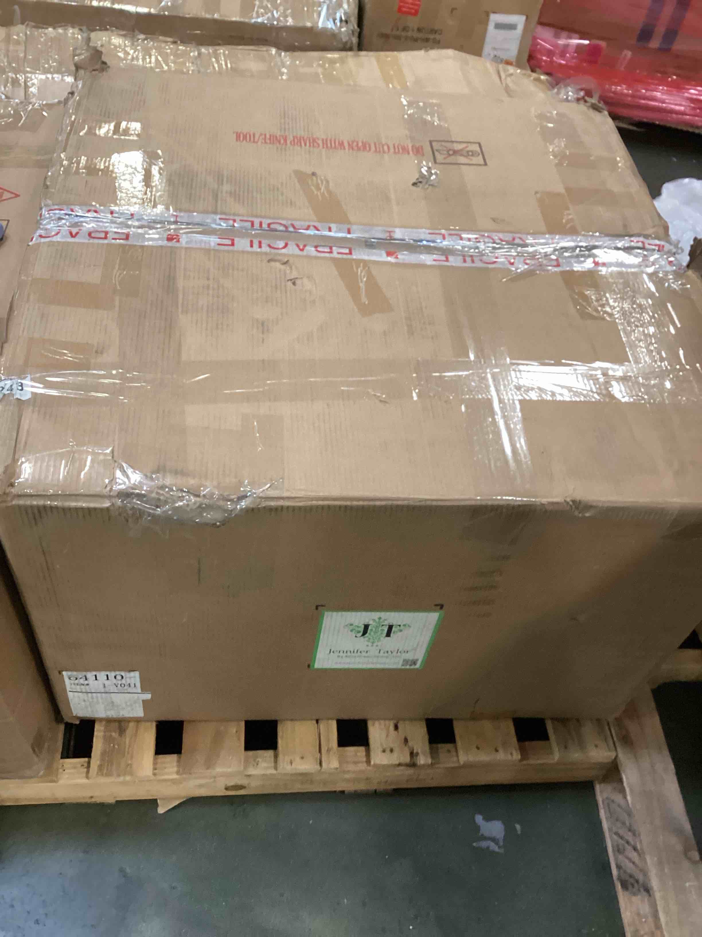 https://s3.amazonaws.com/lotting-images-prod/bidfta/PPE2259177_1744641375360.jpeg