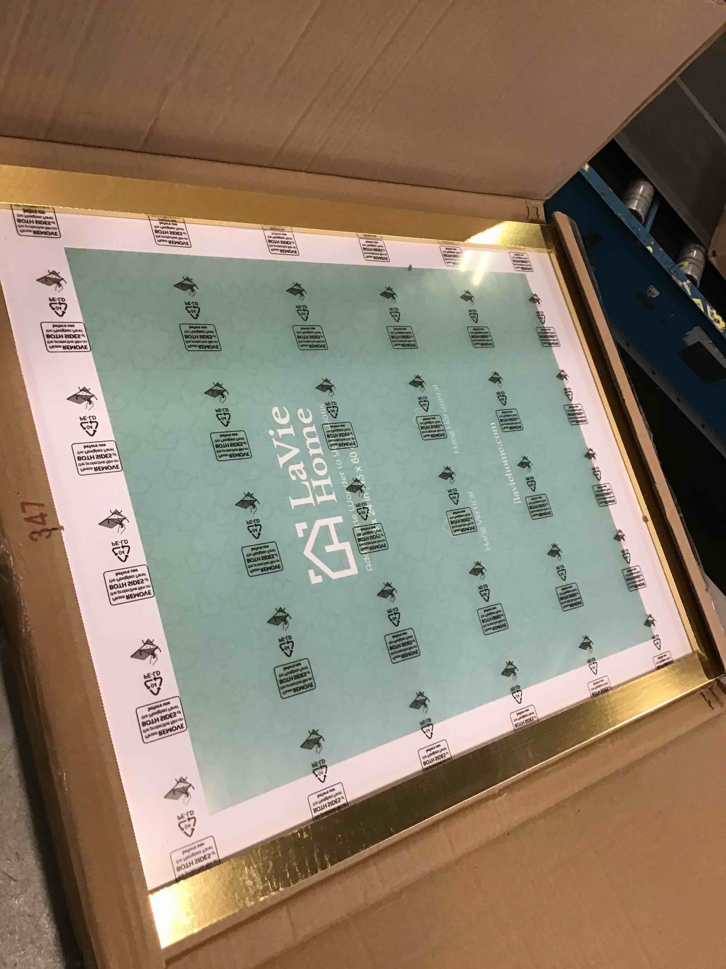 https://s3.amazonaws.com/lotting-images-prod/bidfta/PPE2260057_1743705452059.jpeg