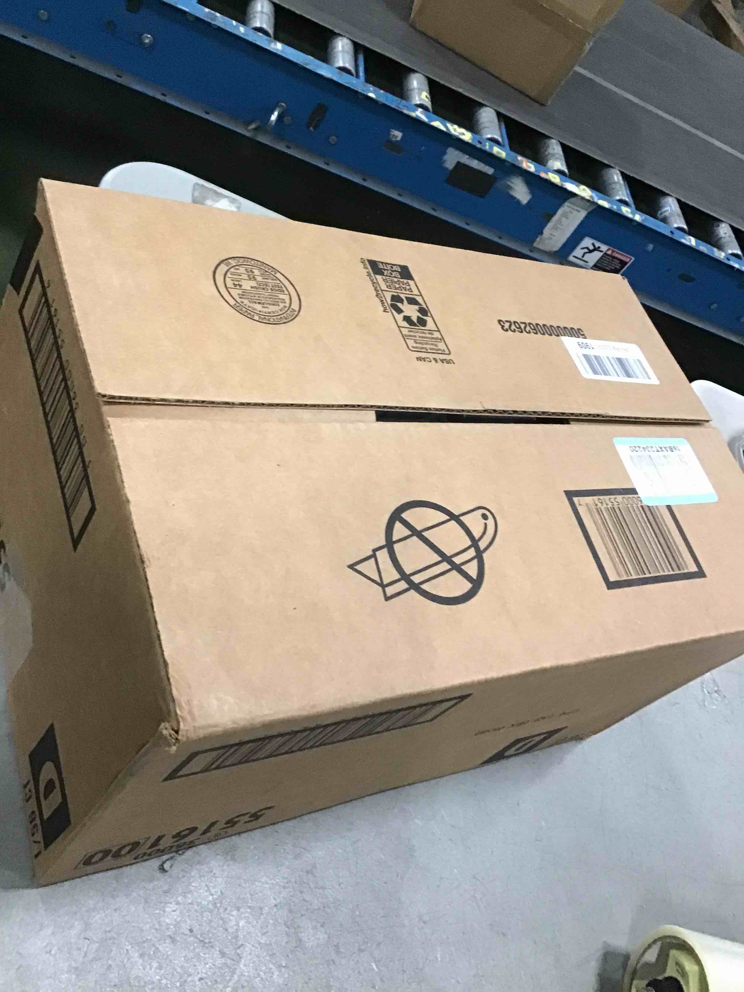https://s3.amazonaws.com/lotting-images-prod/bidfta/PPE2260123_1743770243838.jpeg